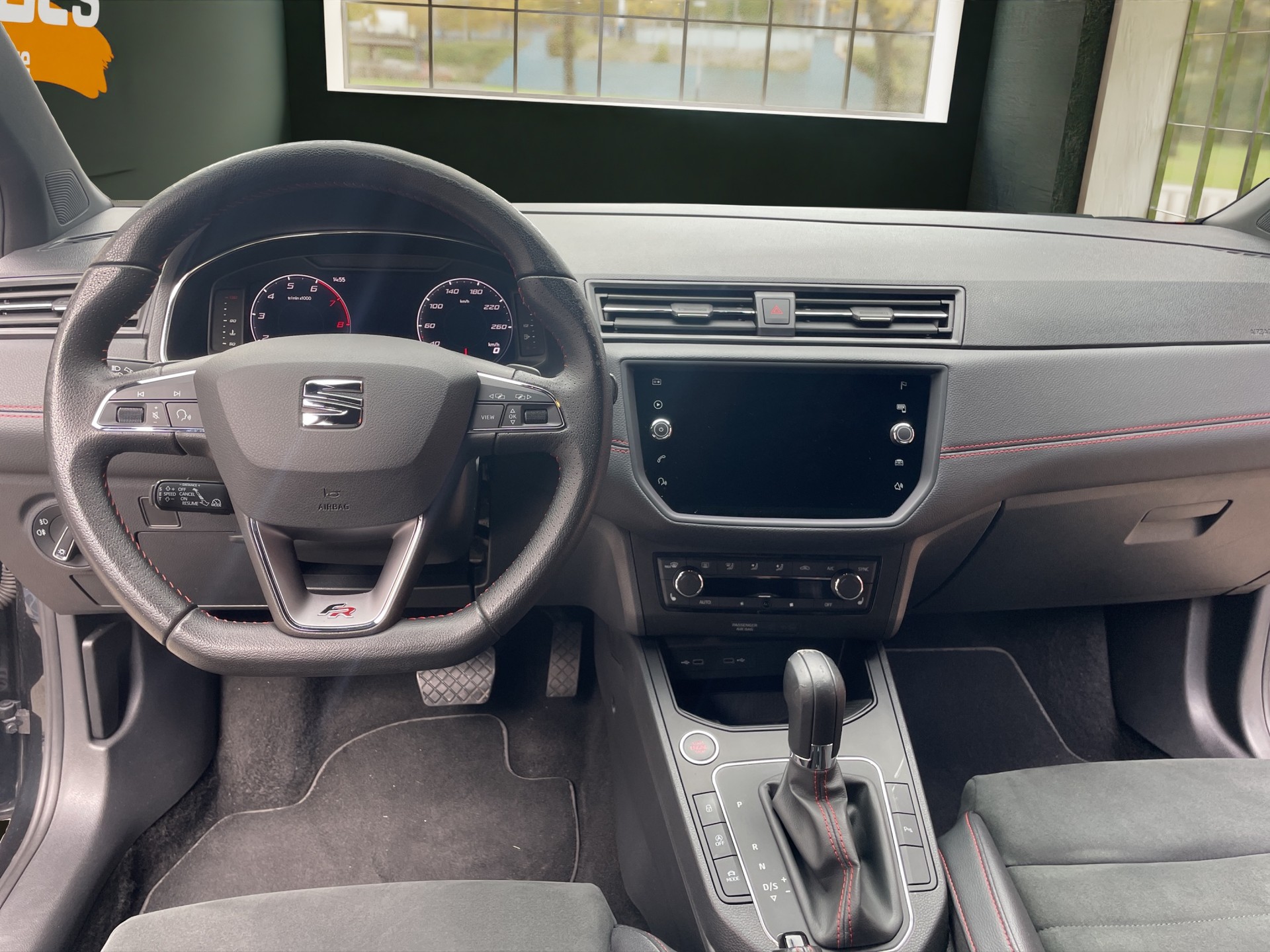 SEAT Ibiza 1.0 EcoTSI Hola FR DSG-image-10