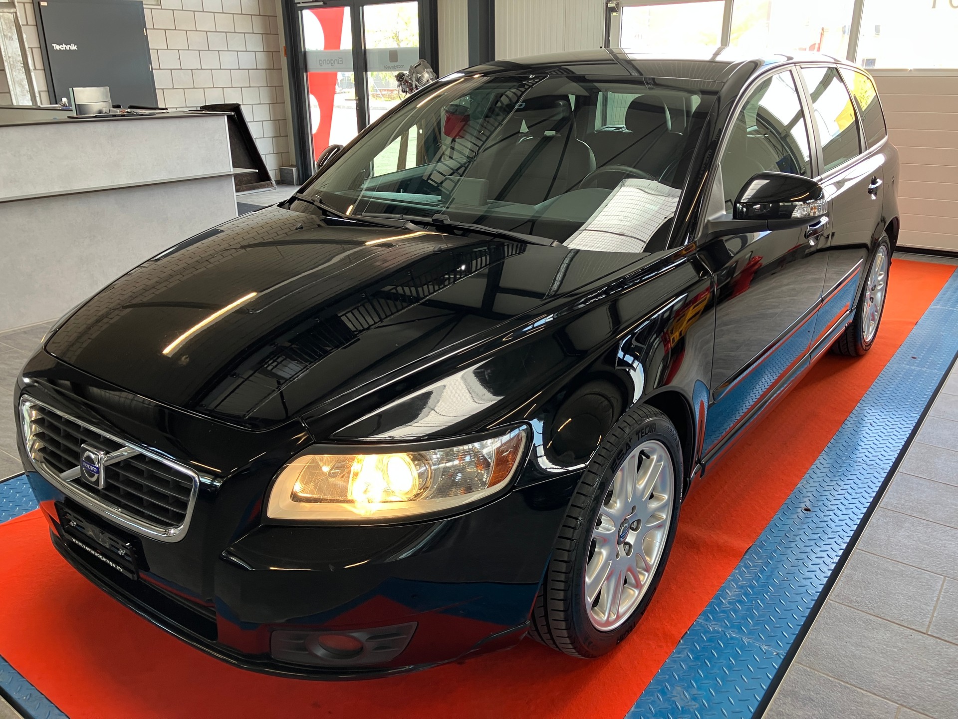 VOLVO V50 1.6D DRIVe Start/Stop-image-6