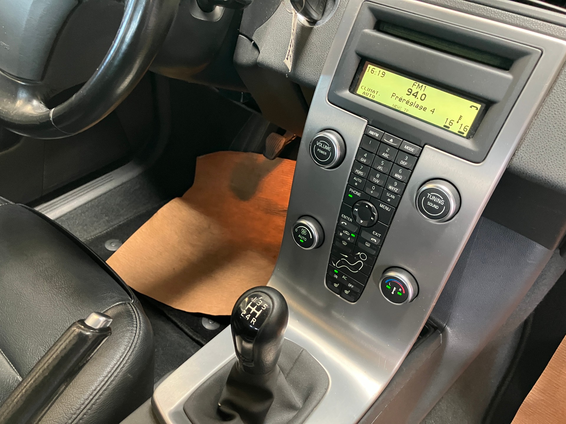 VOLVO V50 1.6D DRIVe Start/Stop-image-29