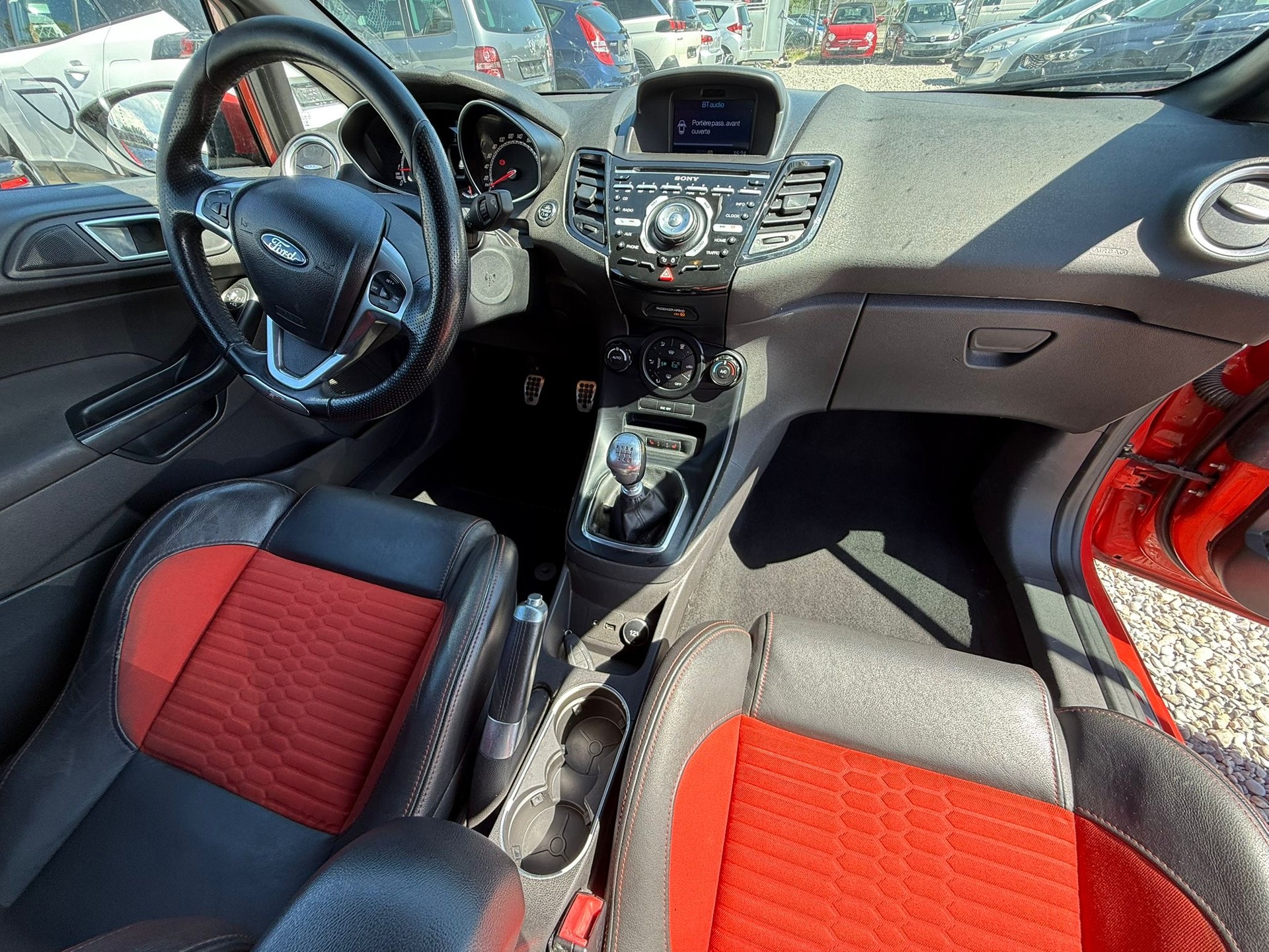 FORD Fiesta 1.6 SCTi ST-1-image-9