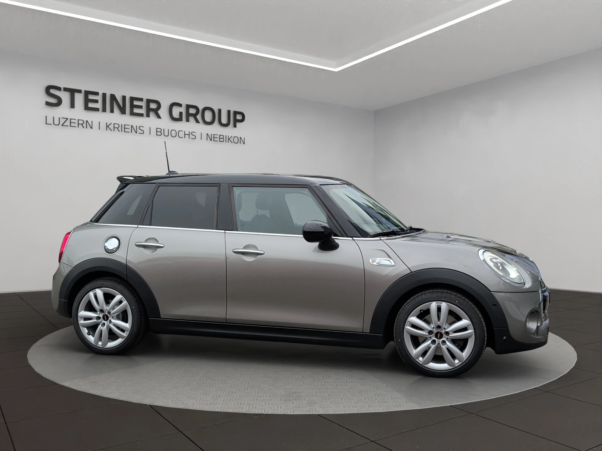 MINI Cooper S Steptronic-showroom-element-3
