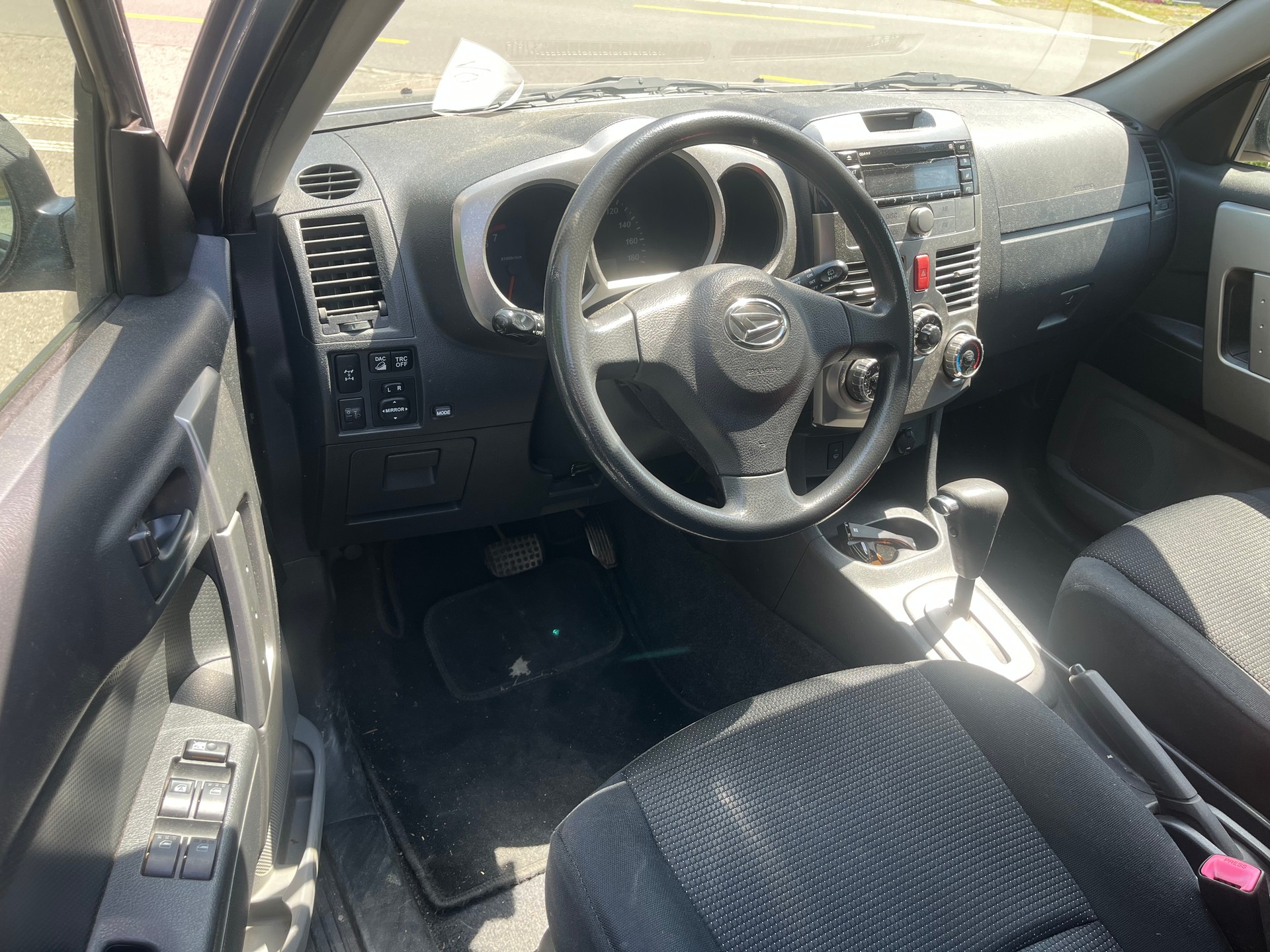 DAIHATSU Terios 1.5 16V 4WD-image-9