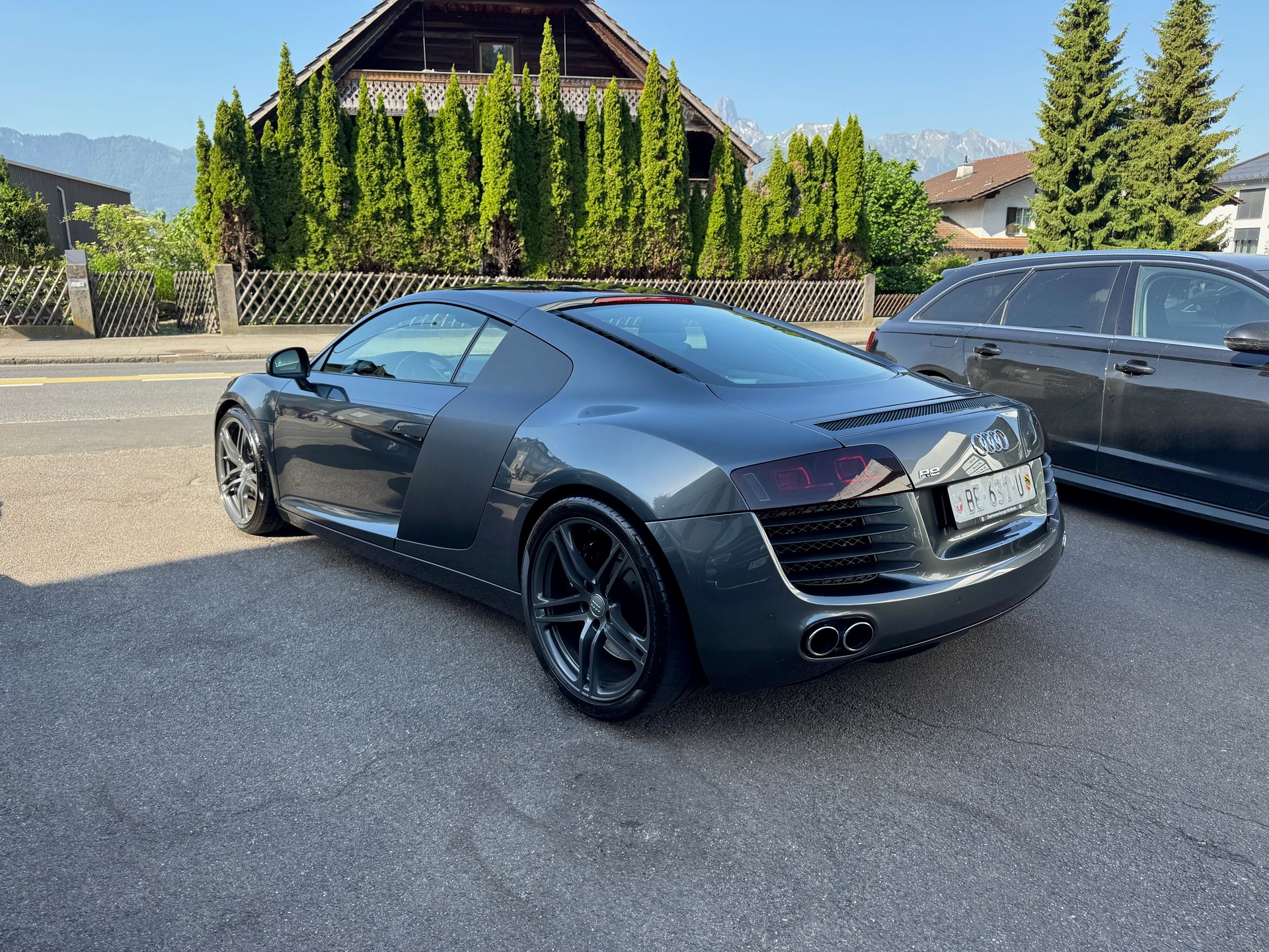AUDI R8 Coupé 4.2-image-8