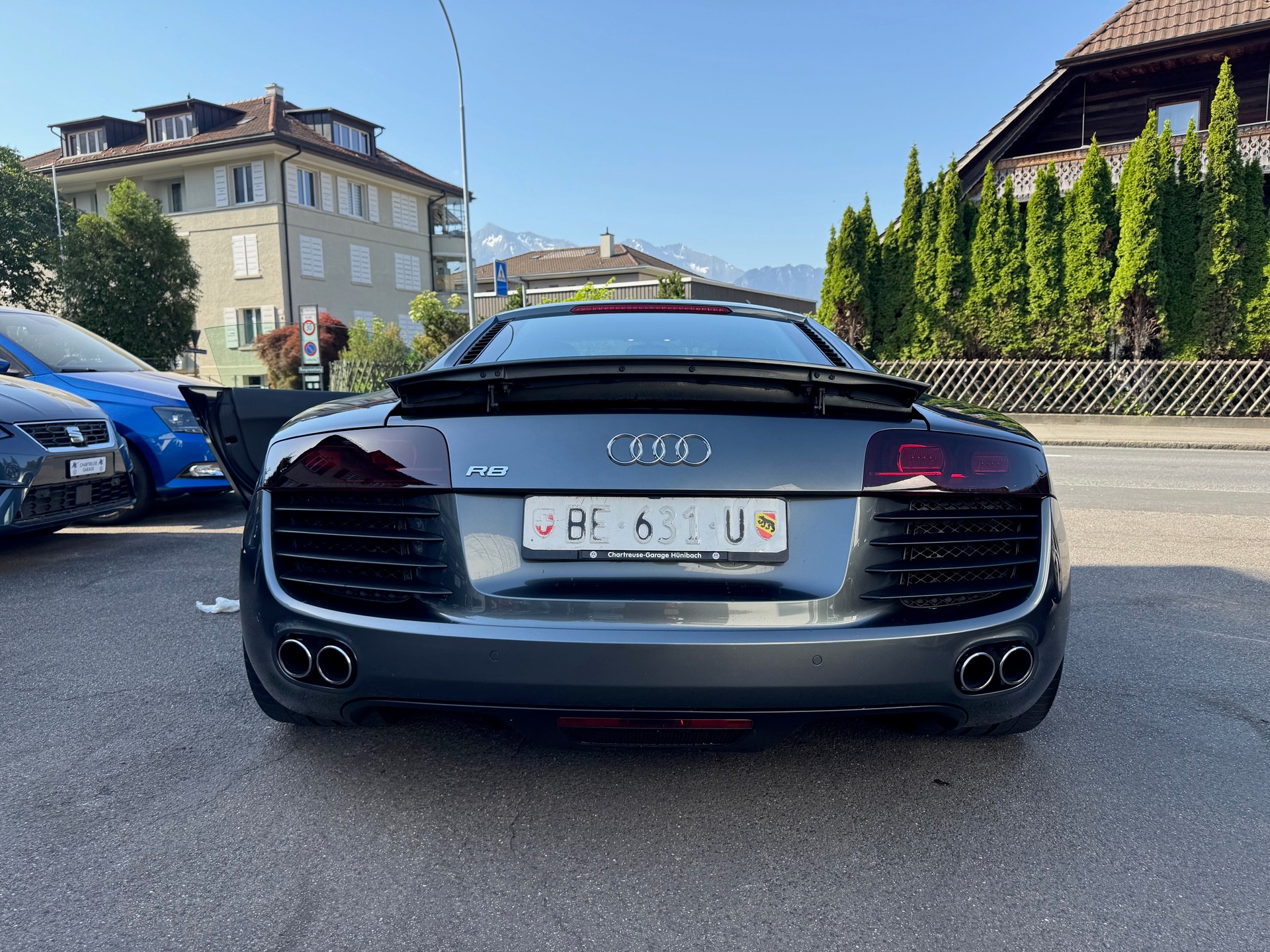 AUDI R8 Coupé 4.2-image-6