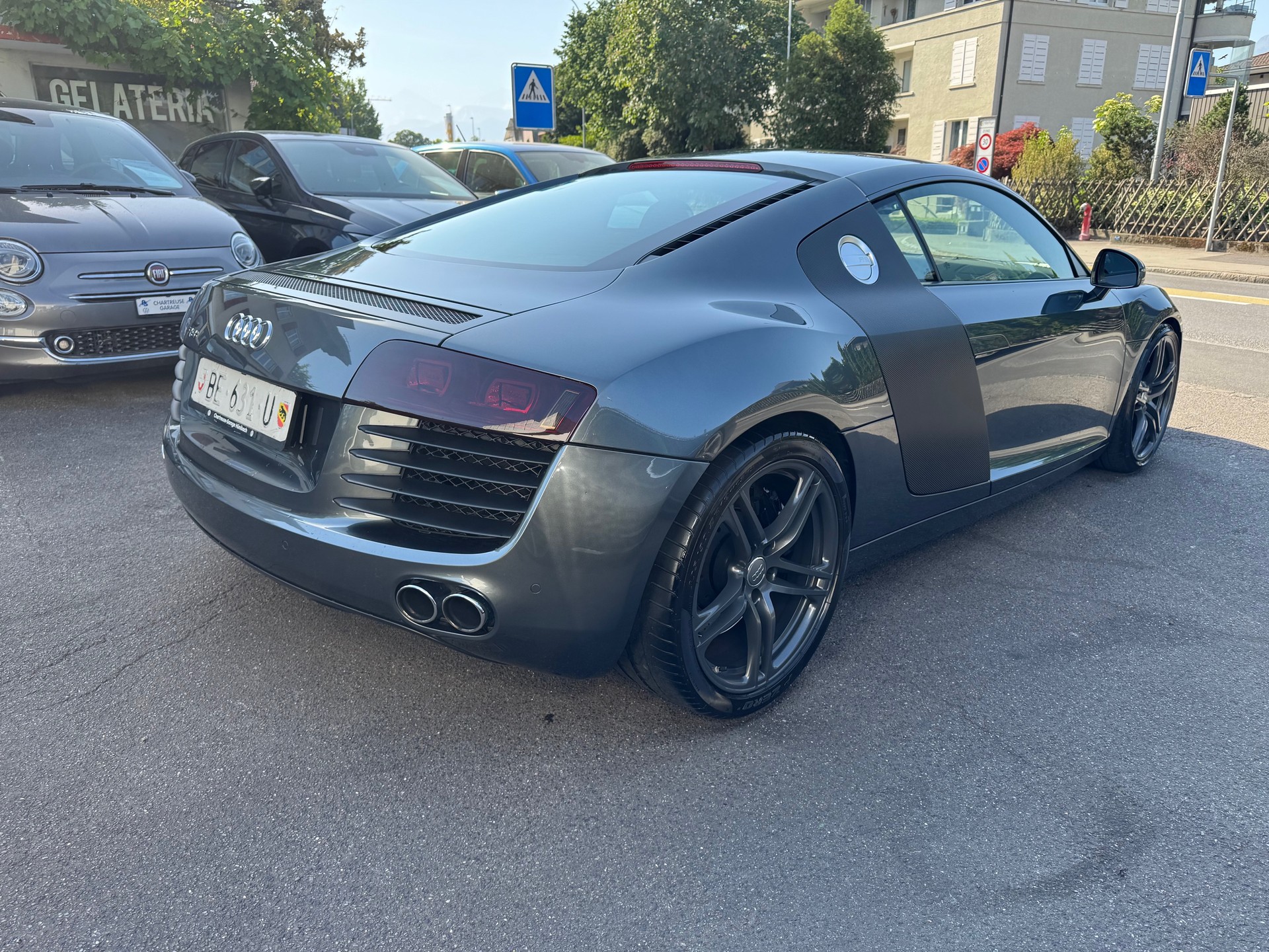 AUDI R8 Coupé 4.2-image-5