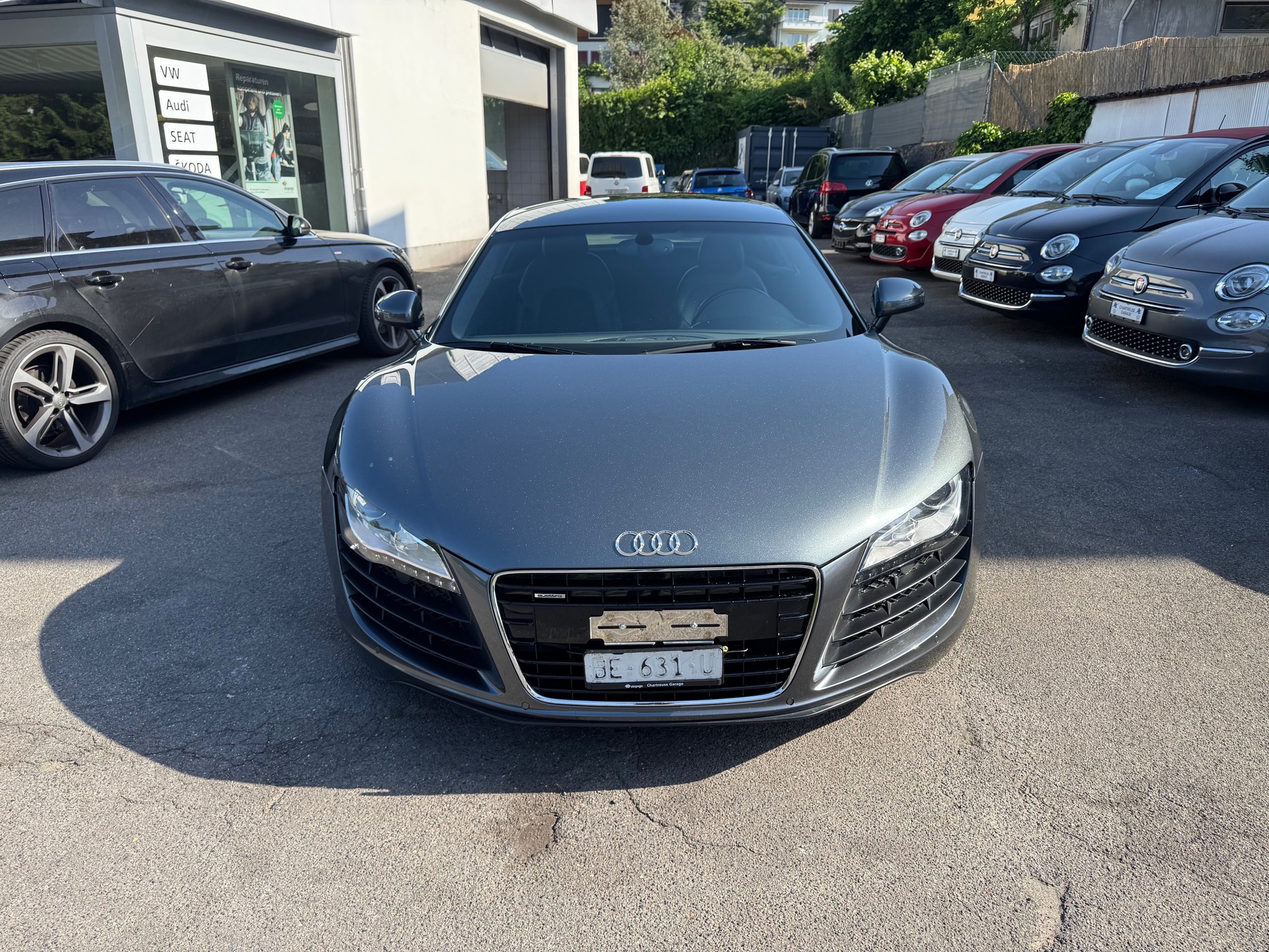 AUDI R8 Coupé 4.2-showroom-element-2