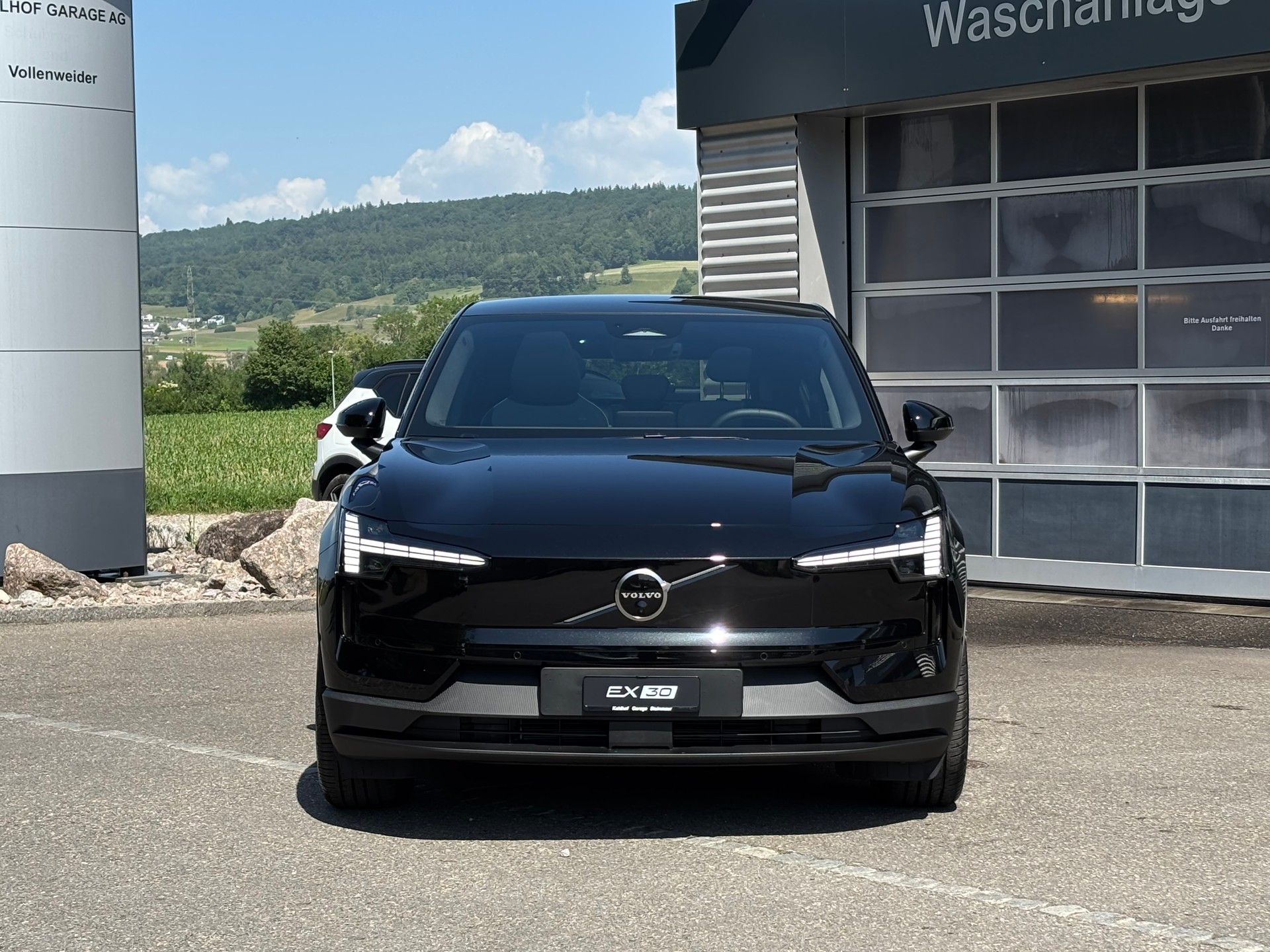 VOLVO EX30 E60 Ultra-image-7