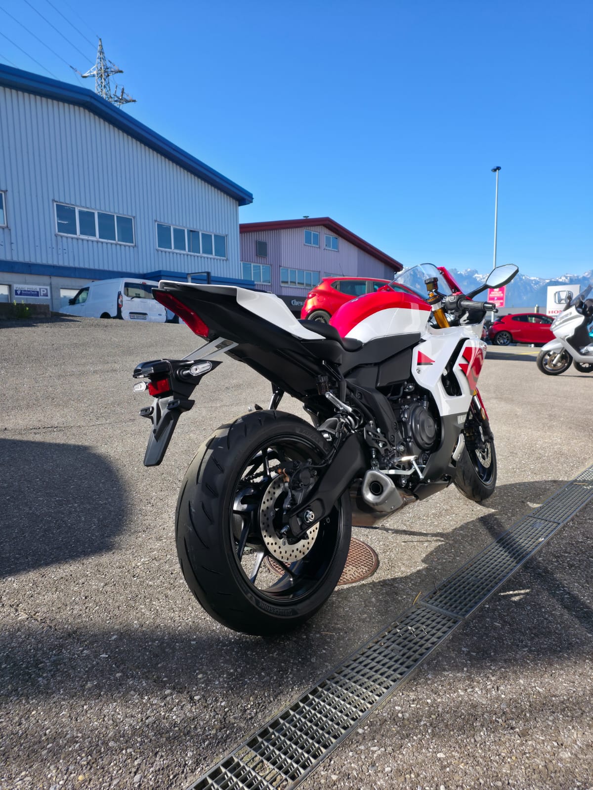 YAMAHA YZF-R7 70TH ANNIVERSAIRE-image-2