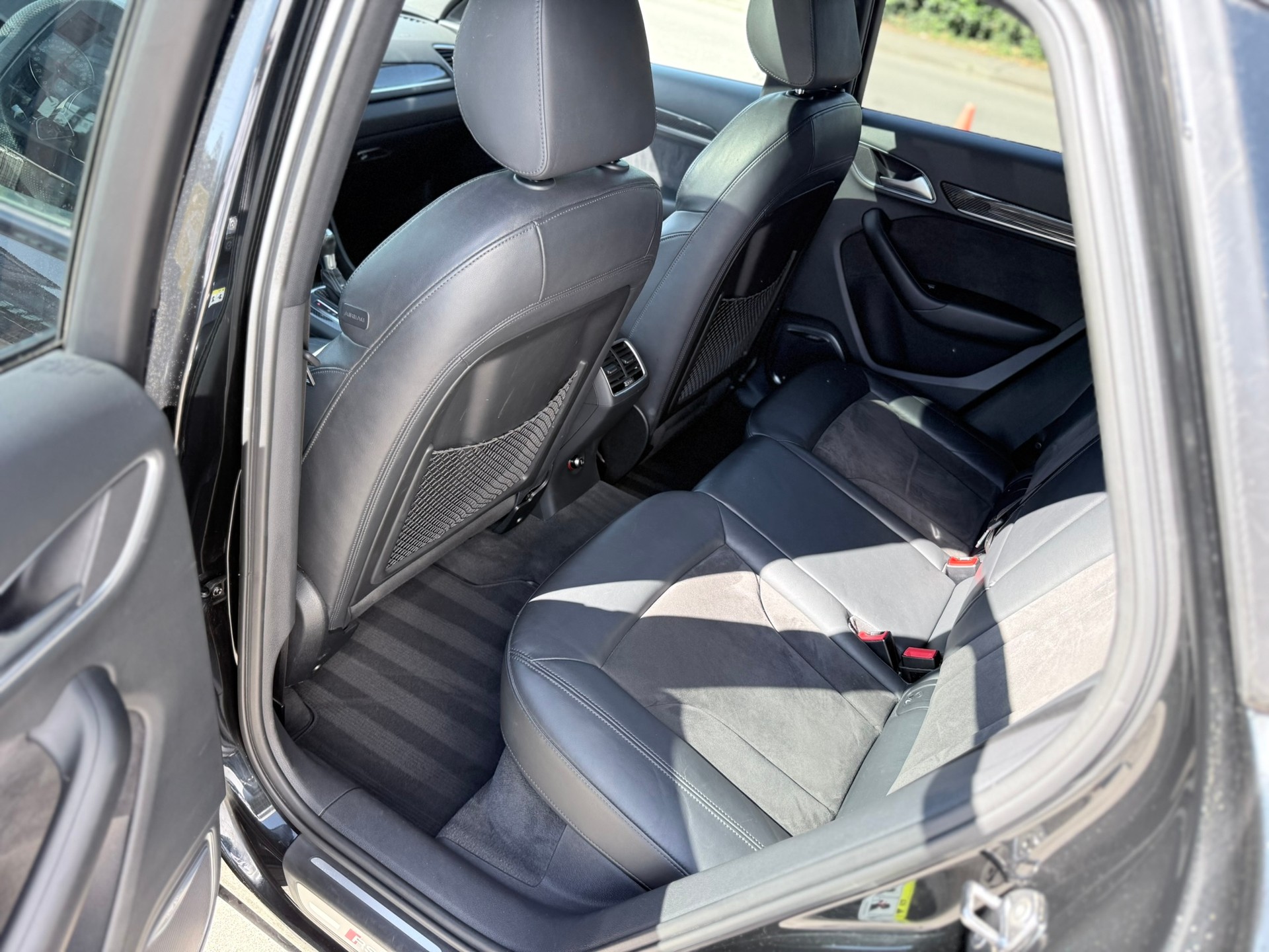 AUDI RS Q3 2.5 TFSI performance quattro S-tronic-image-10