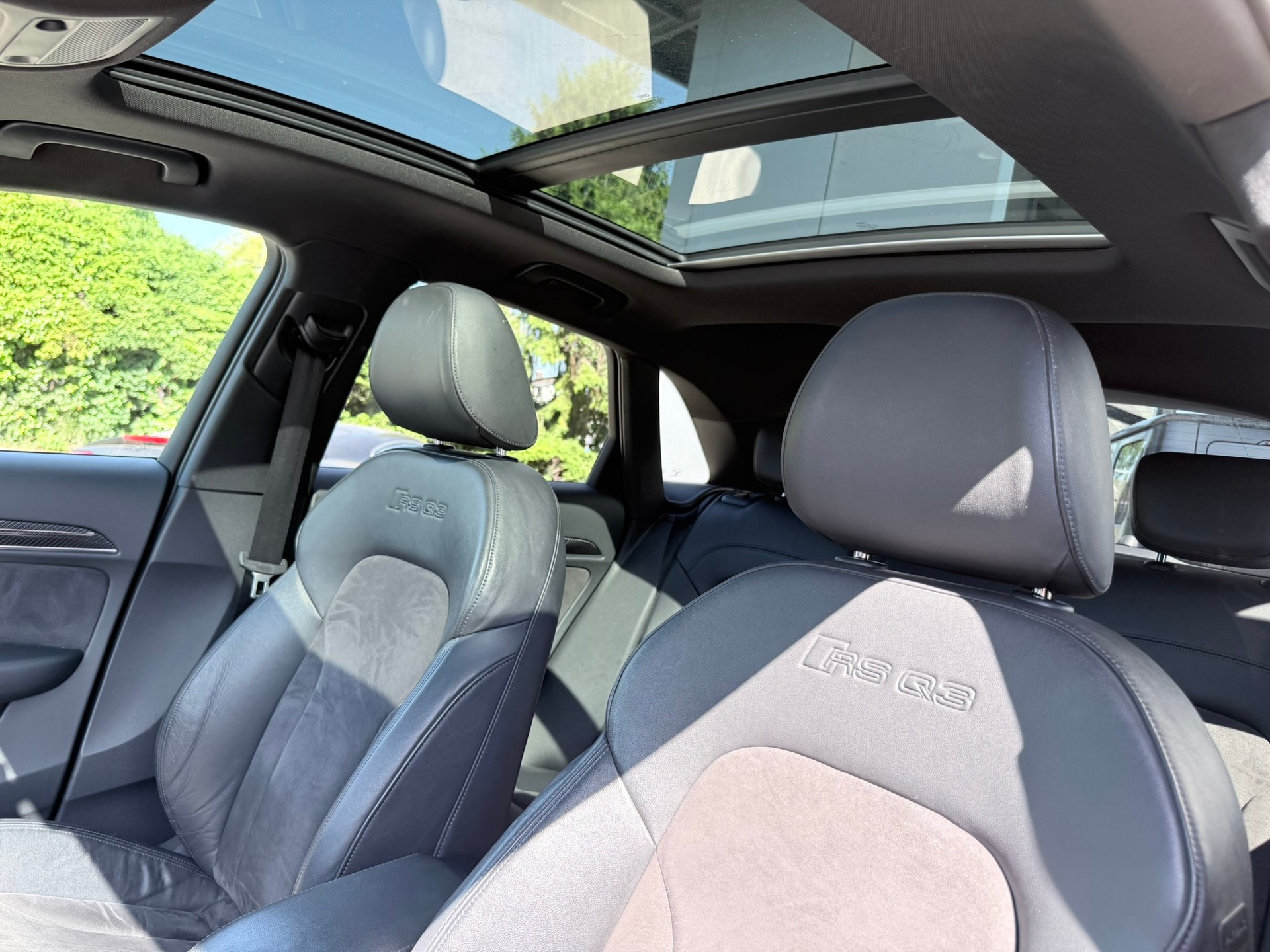 AUDI RS Q3 2.5 TFSI performance quattro S-tronic-image-11