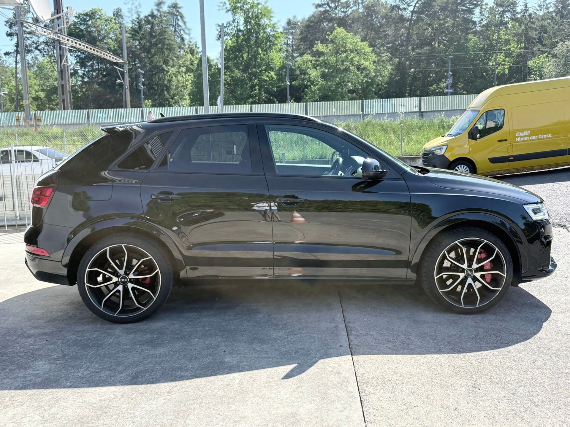 AUDI RS Q3 2.5 TFSI performance quattro S-tronic-image-3