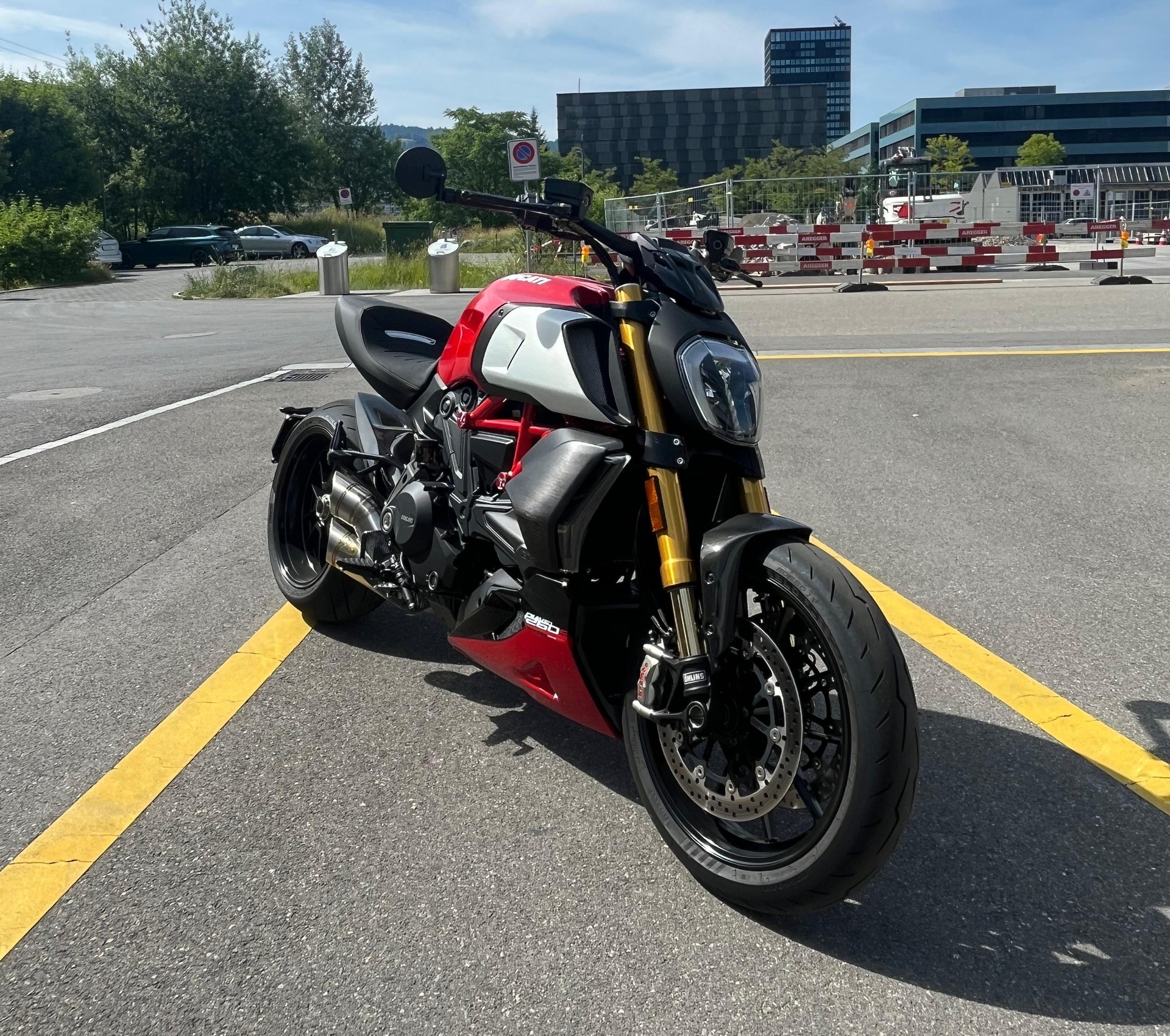 DUCATI Diavel 1260 S-image-2