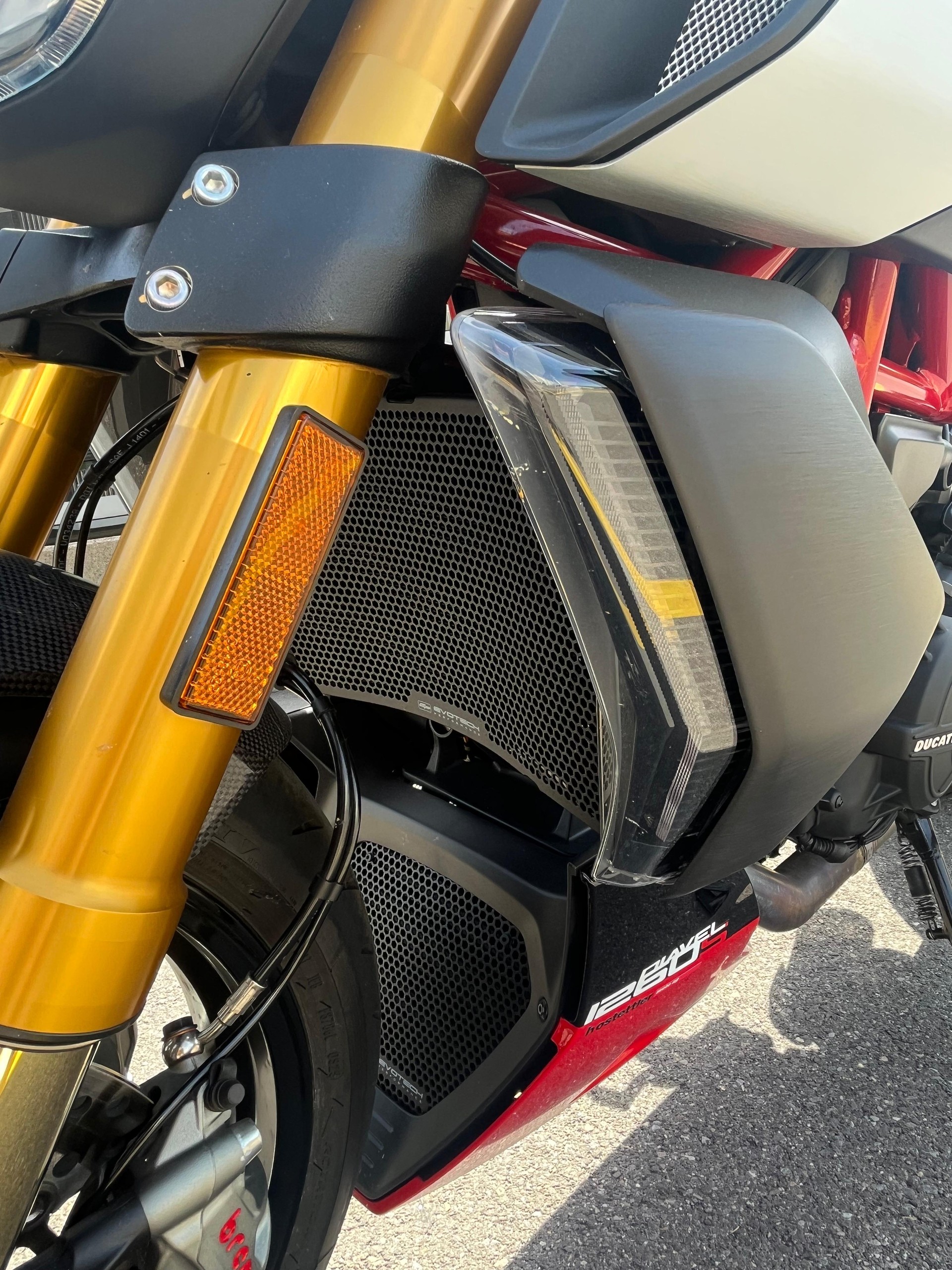 DUCATI Diavel 1260 S-image-7
