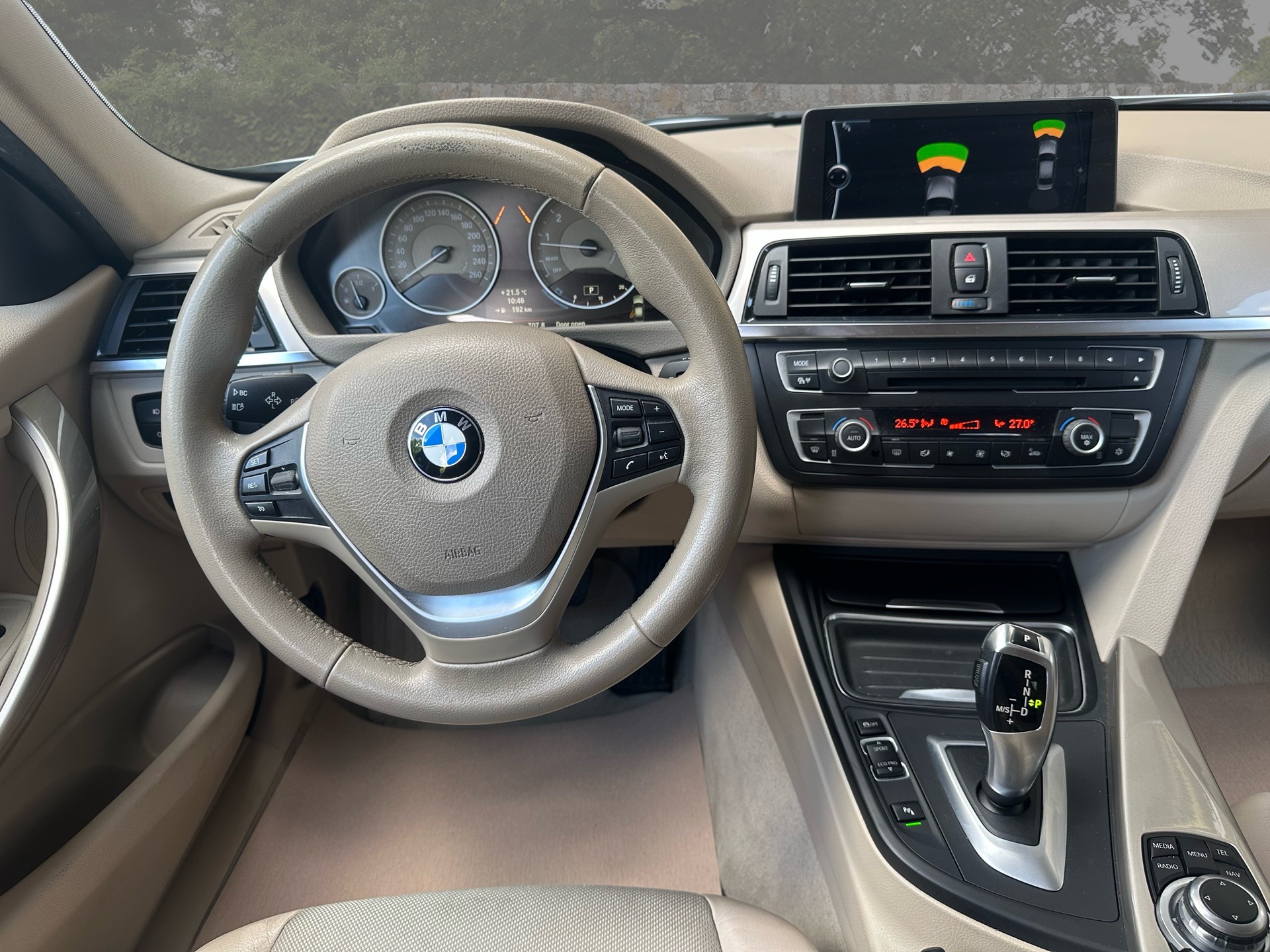 BMW 328i Luxury Line Steptronic-image-9