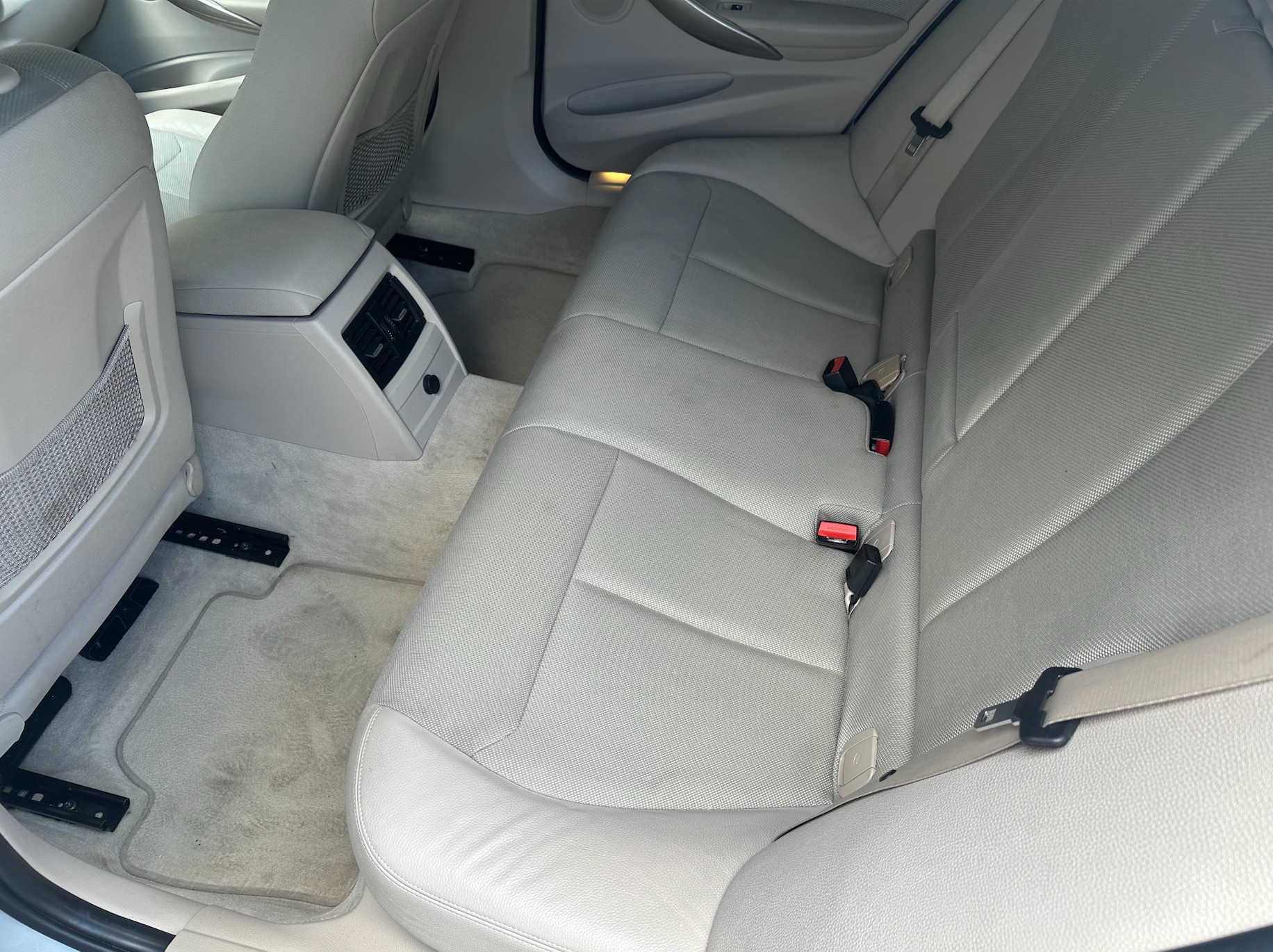 BMW 328i Luxury Line Steptronic-image-14