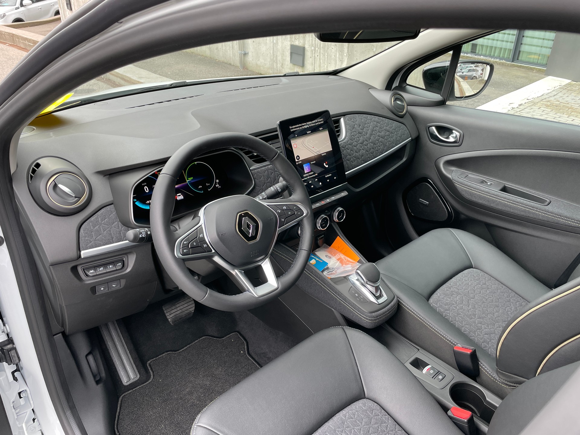 RENAULT Zoe R135 (incl. Batterie) Iconic-image-11