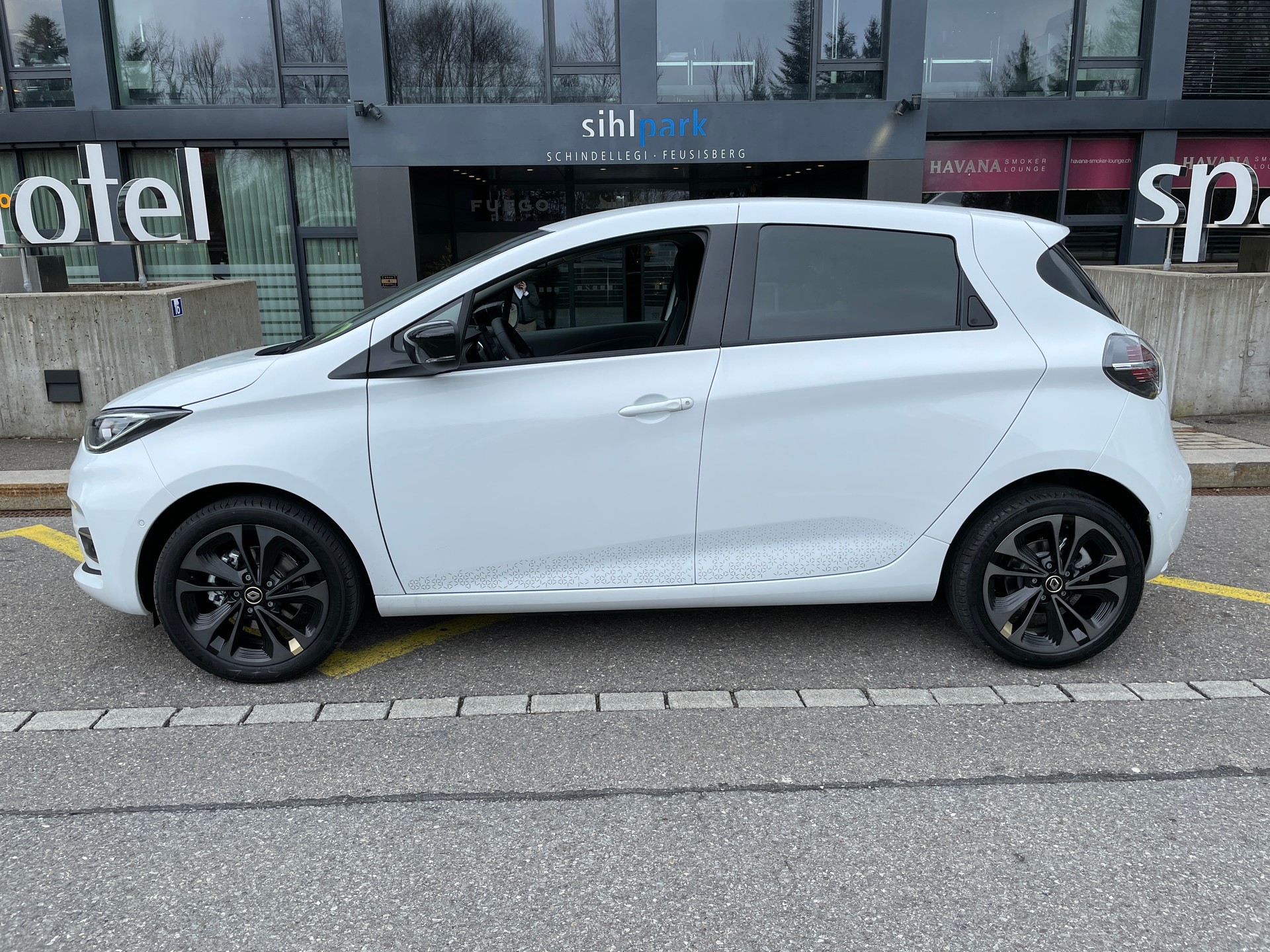 RENAULT Zoe R135 (incl. Batterie) Iconic-image-9