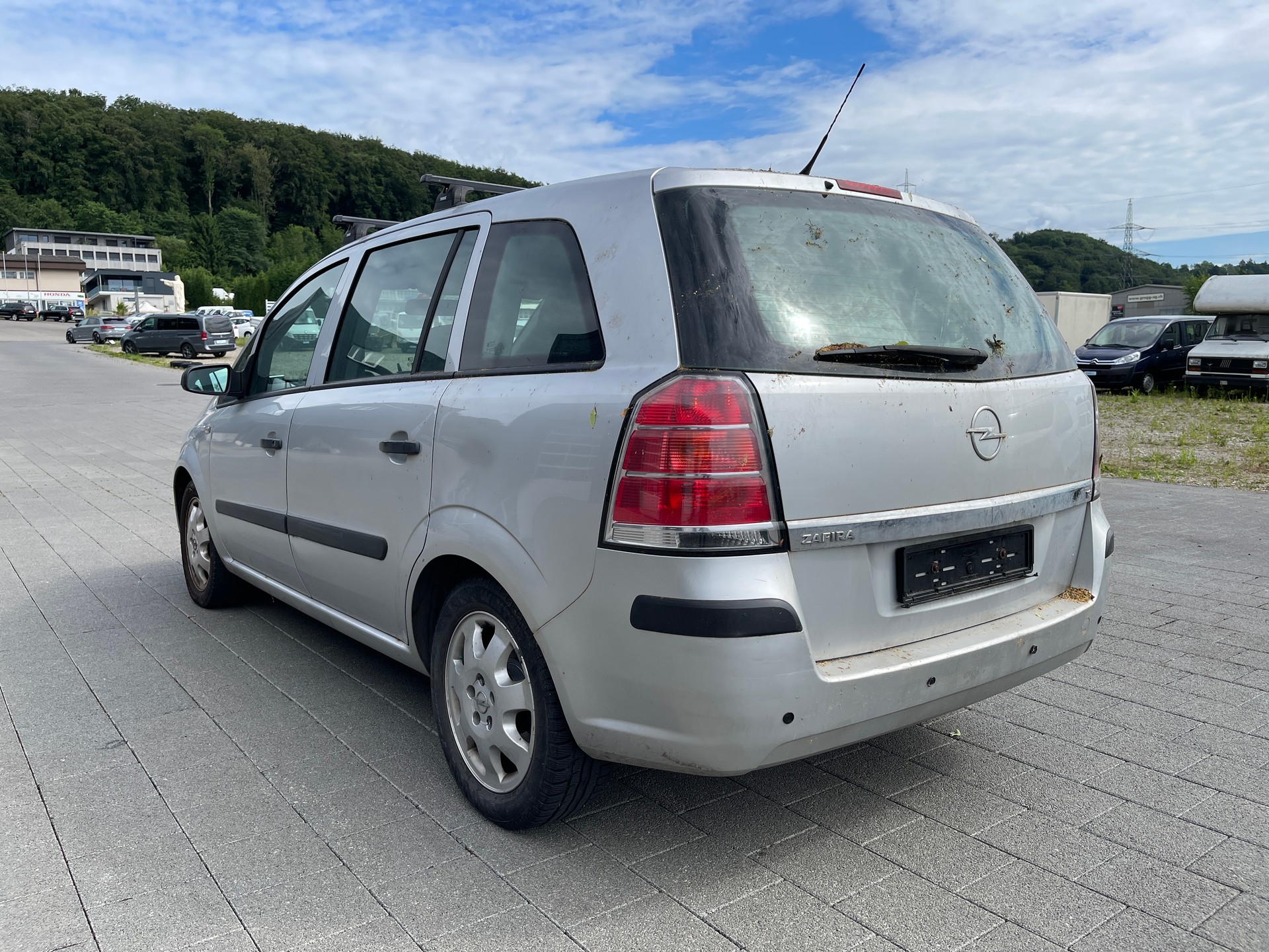 OPEL Zafira 1.8i 16V Cosmo-image-2