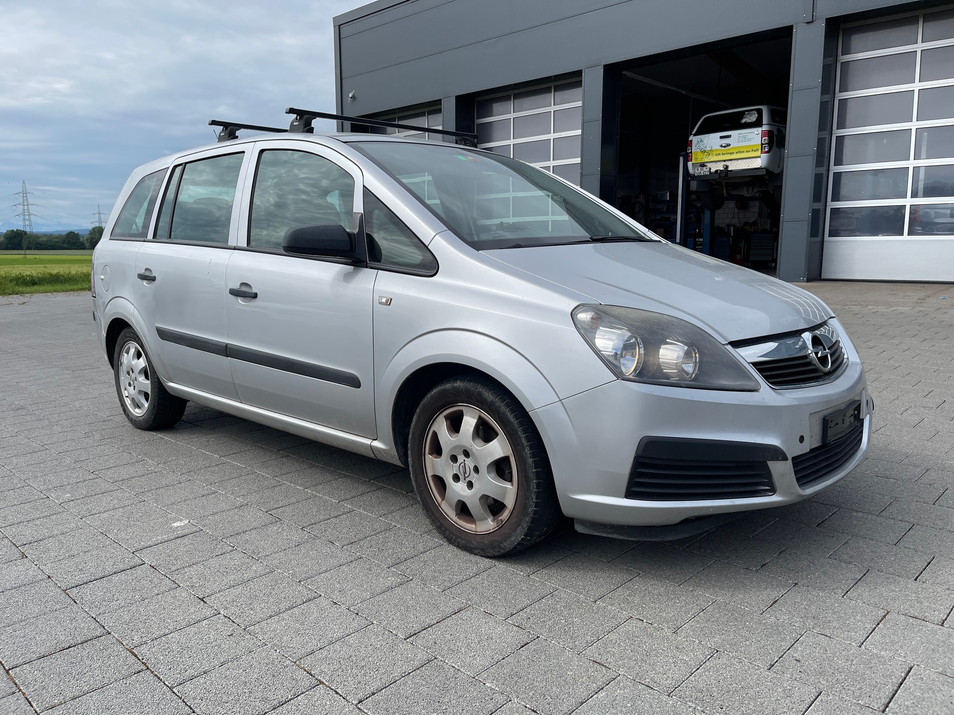 OPEL Zafira 1.8i 16V Cosmo-image-4