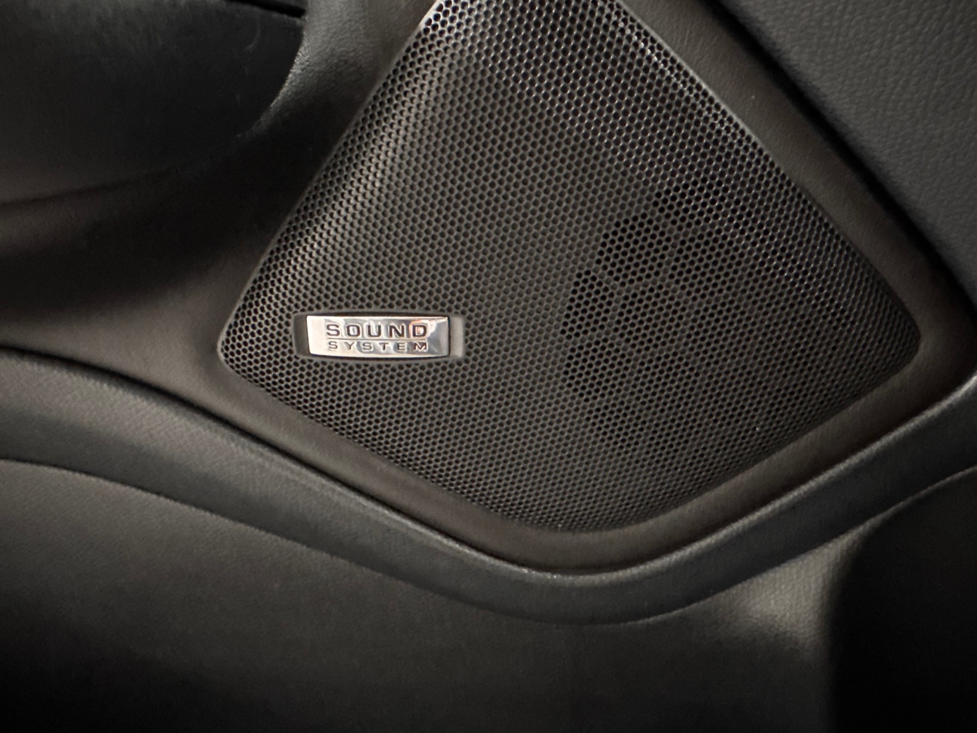 SKODA Octavia Combi 2.0 TSI RS-image-12