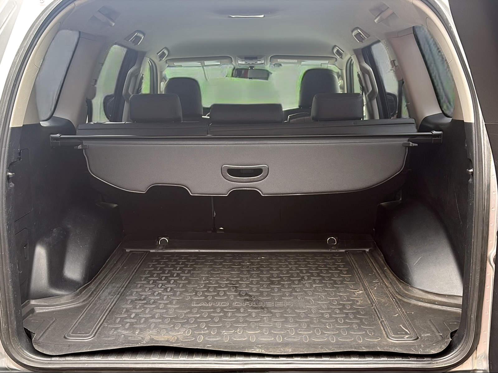 TOYOTA Land Cruiser 3.0 D-4D Linea Luna-image-9