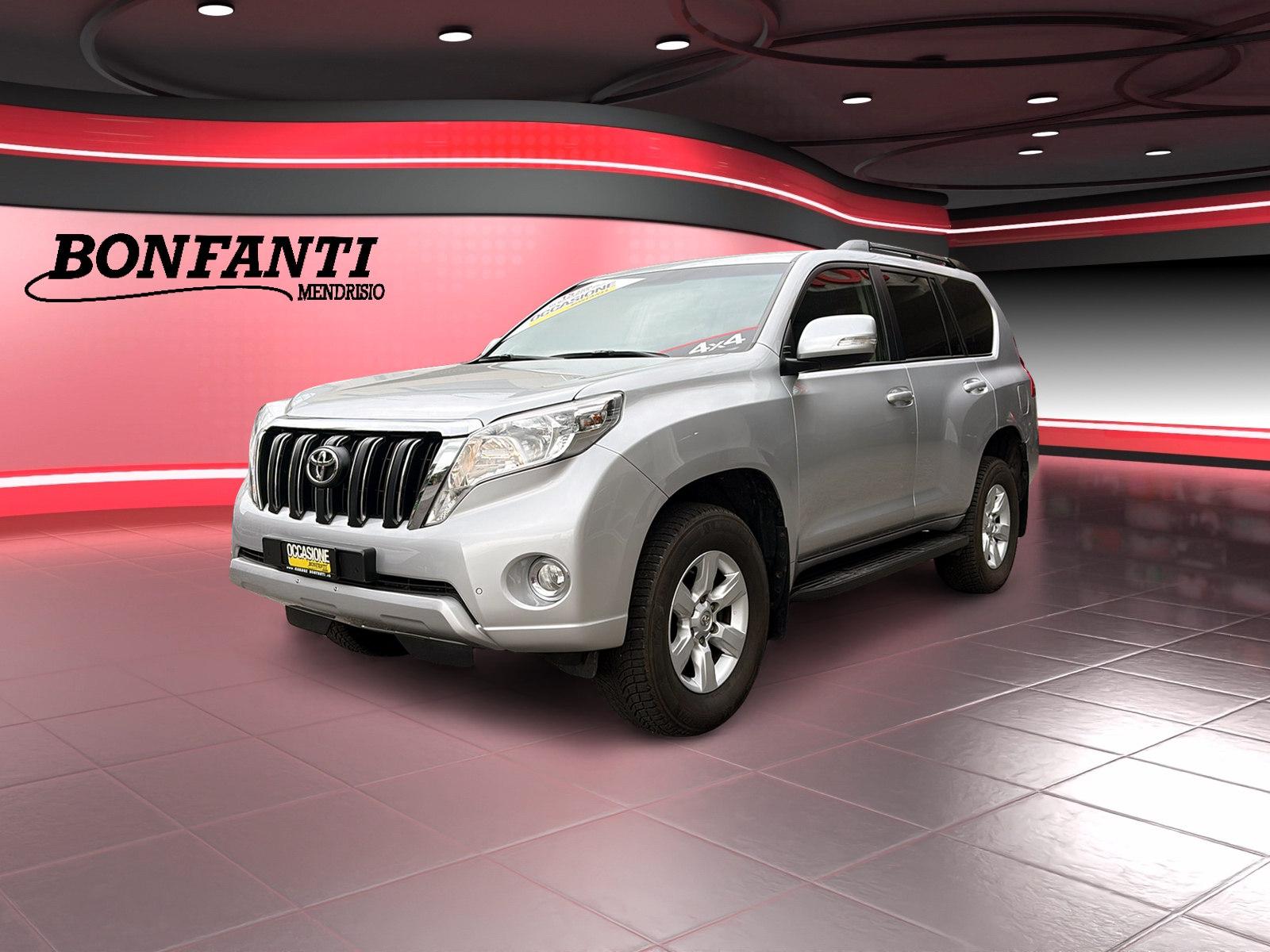 TOYOTA Land Cruiser 3.0 D-4D Linea Luna