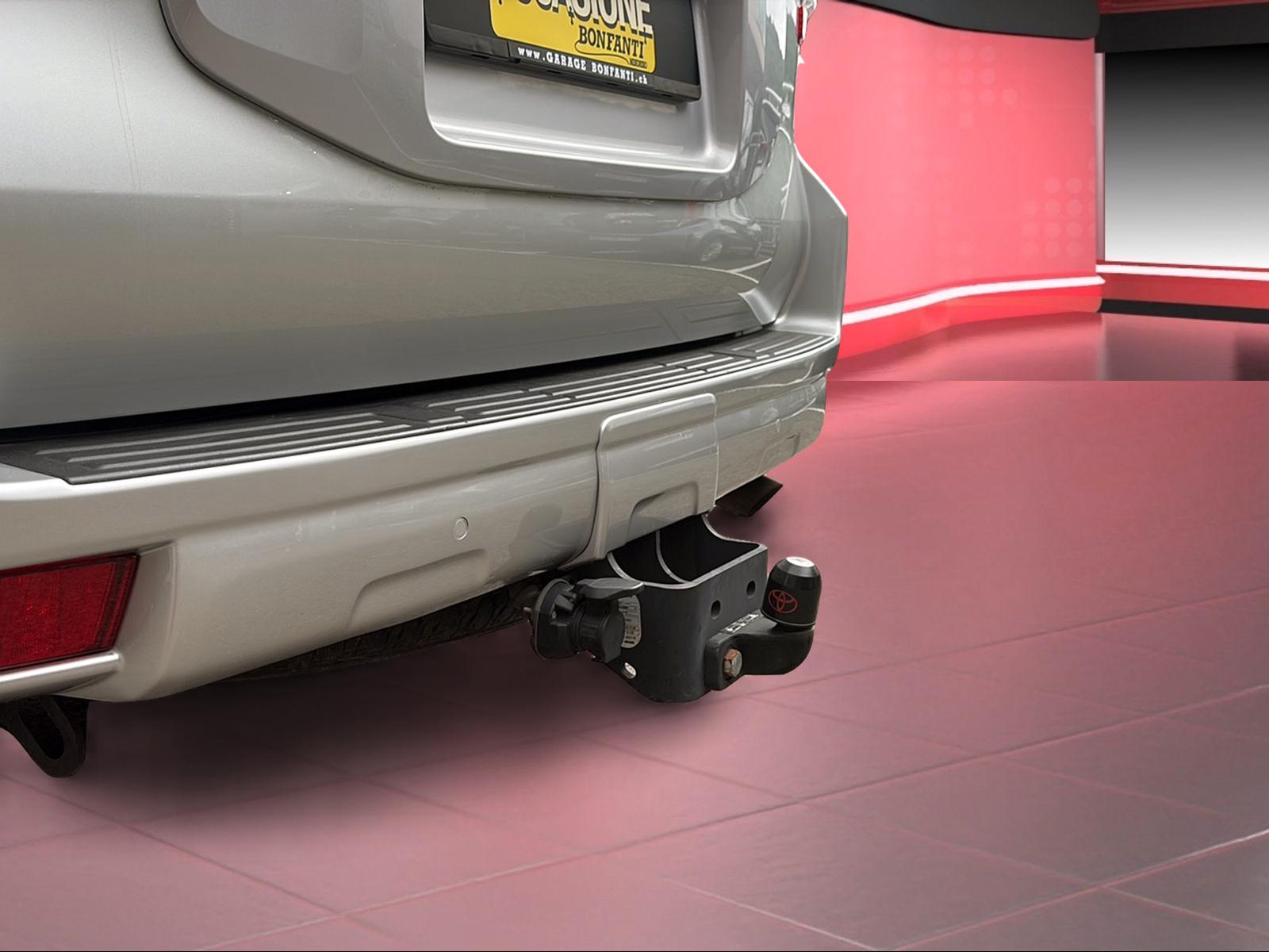 TOYOTA Land Cruiser 3.0 D-4D Linea Luna-image-13