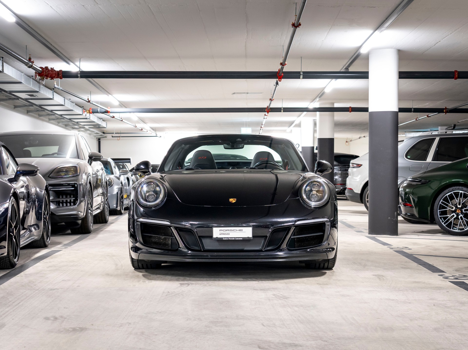 PORSCHE 911 Targa 4 GTS-image-27