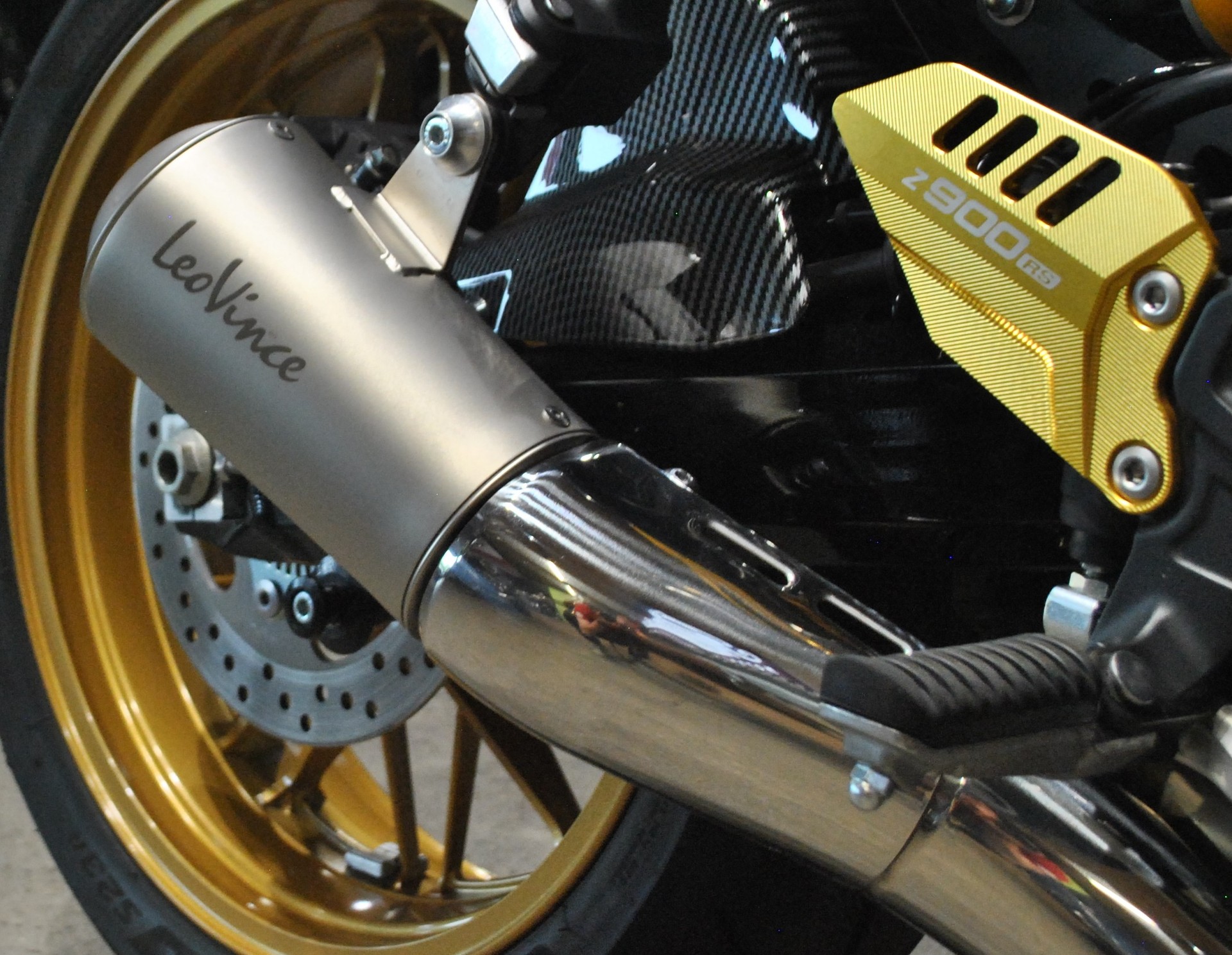 KAWASAKI Z 900 RS SE-image-11
