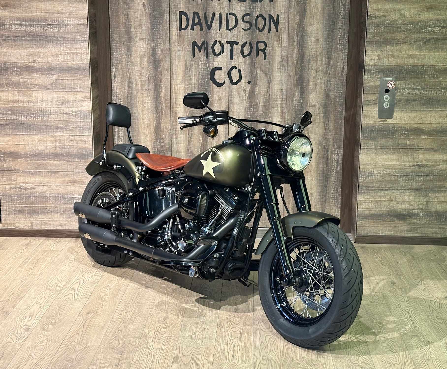 HARLEY-DAVIDSON FLSS Softail Slim S110 ABS-image-1