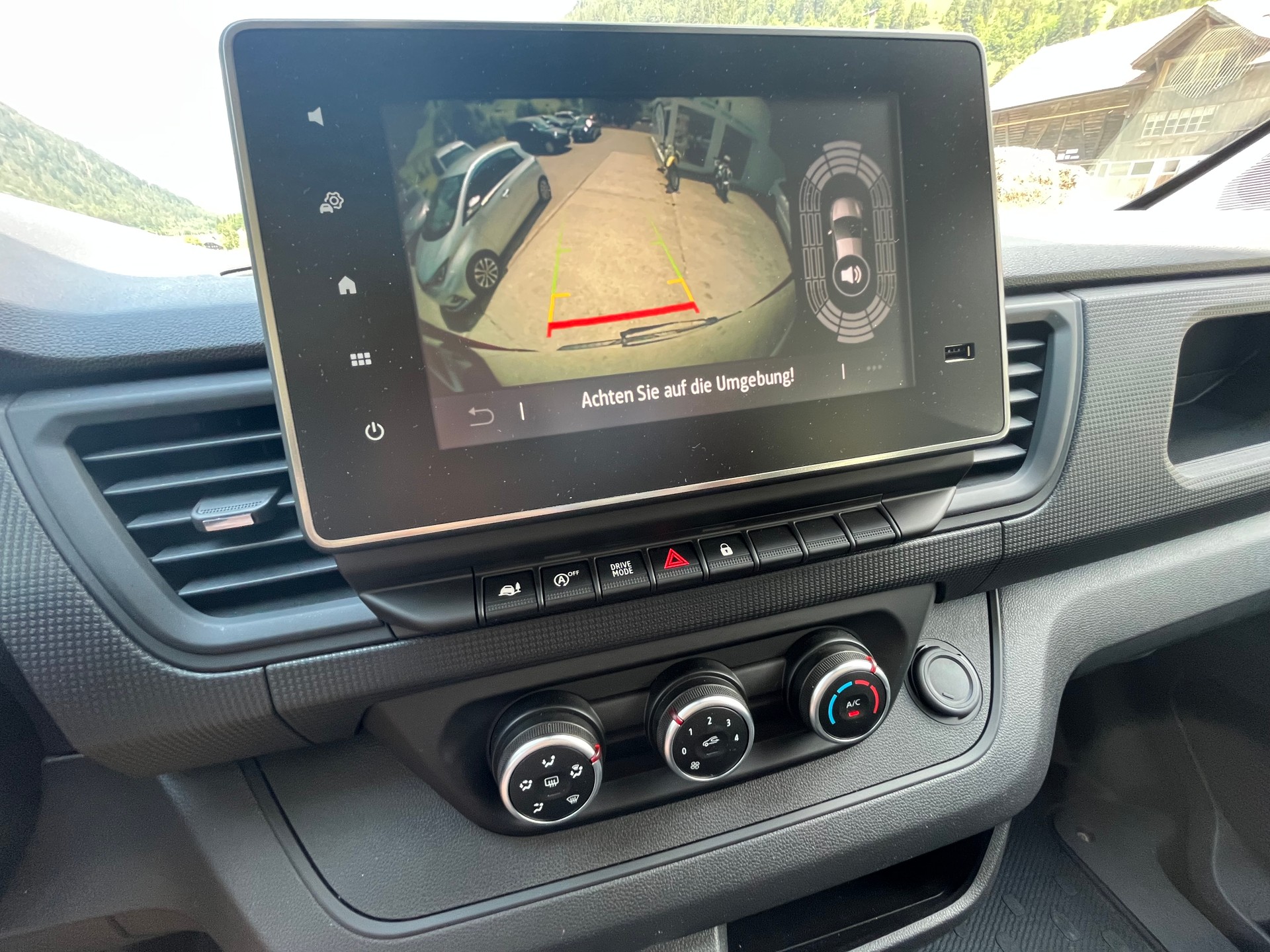 RENAULT Trafic Blue dCi 150 Grand Passenger Evolution EDC-image-11