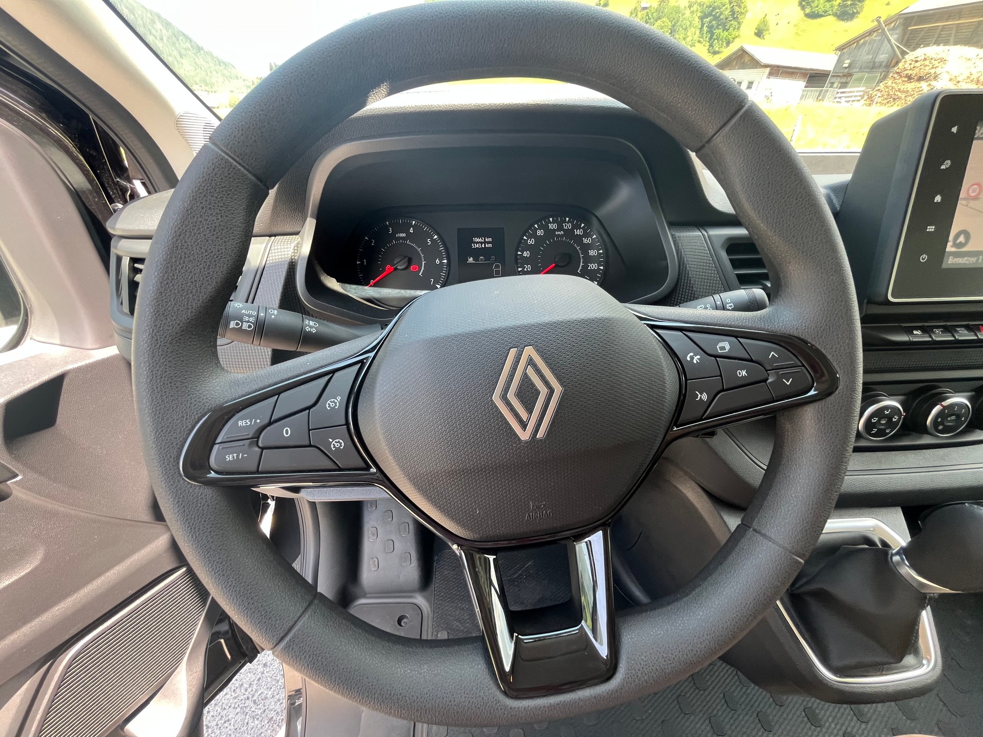 RENAULT Trafic Blue dCi 150 Grand Passenger Evolution EDC-image-10