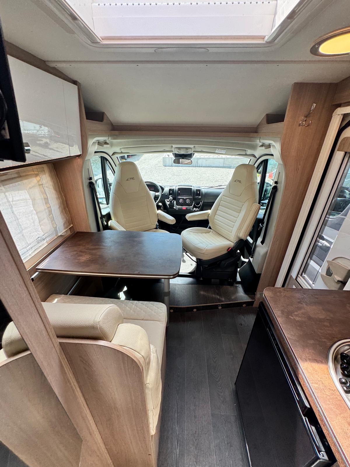 LAIKA Laika Kosmos V9 Teilintigriert-image-15