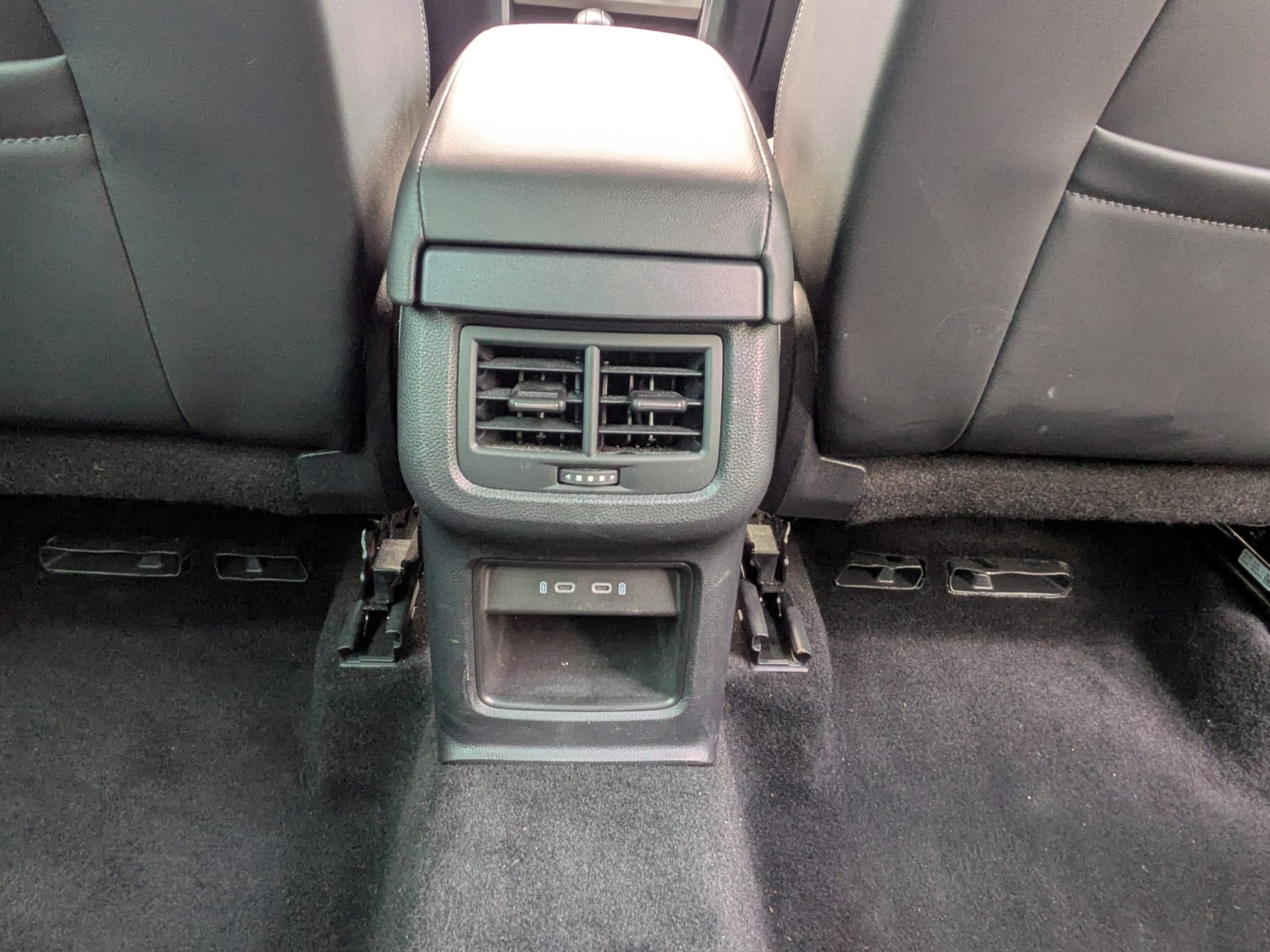 SEAT Ateca 1.5 TSI EVO DSG Experience-image-12