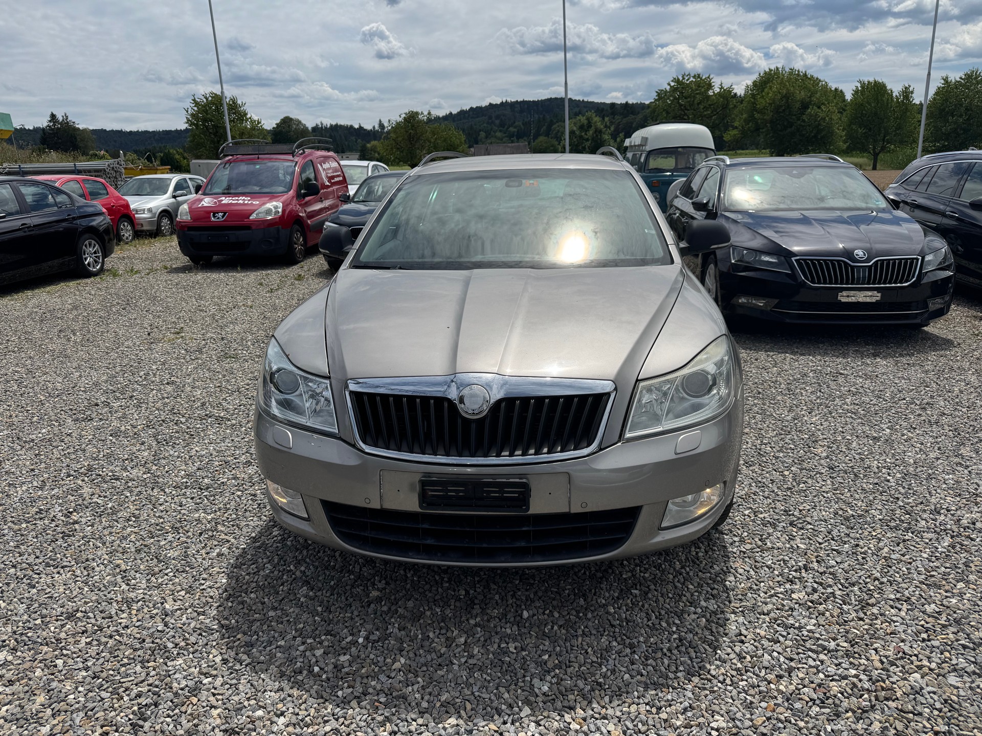 SKODA Octavia Combi 1.9 TDI Swiss Adventure 4x4-image-1