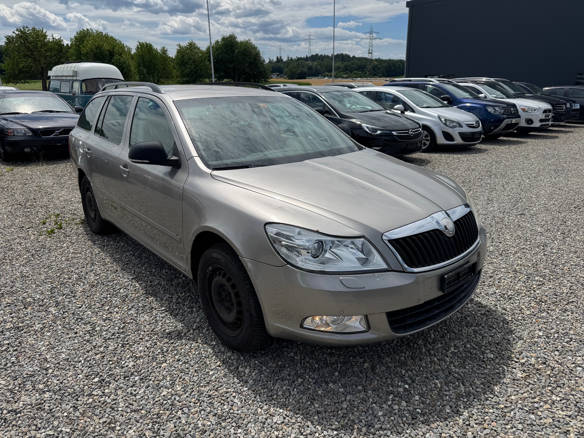 SKODA Octavia Combi 1.9 TDI Swiss Adventure 4x4-image-2