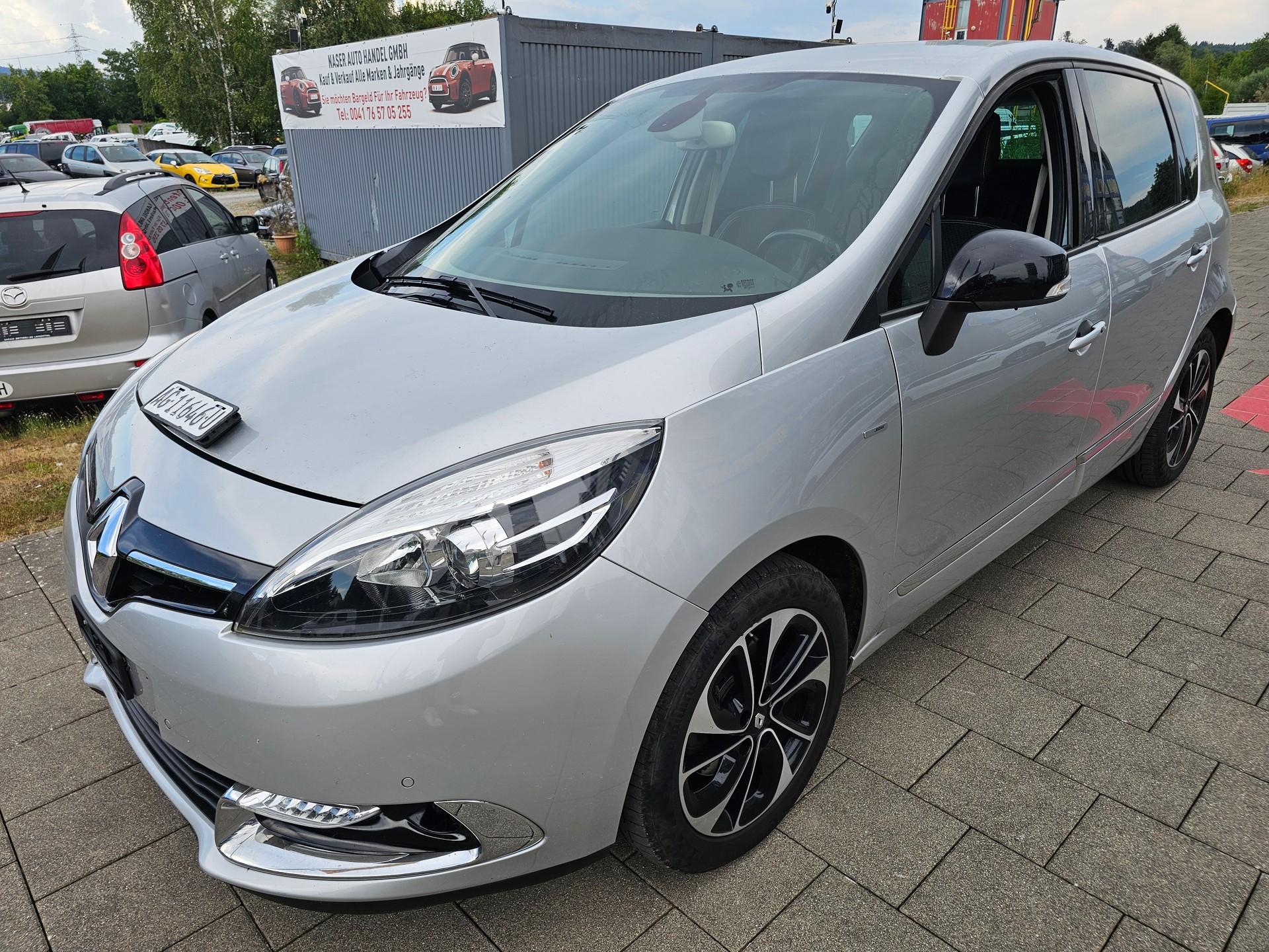 RENAULT Scénic 1.5 dCi Bose EDC-image-1