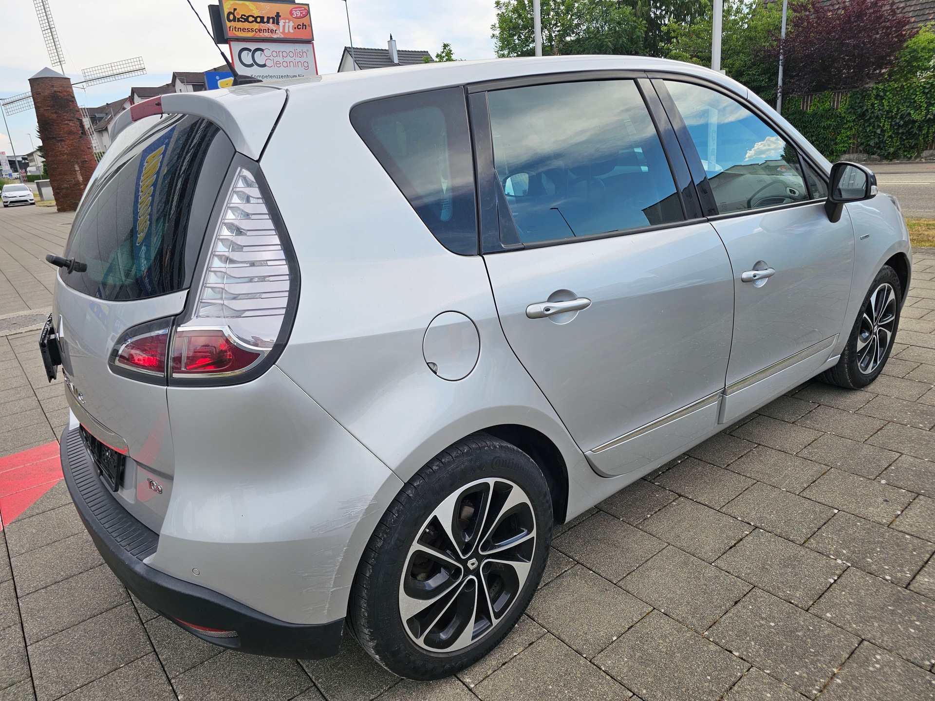 RENAULT Scénic 1.5 dCi Bose EDC-image-3