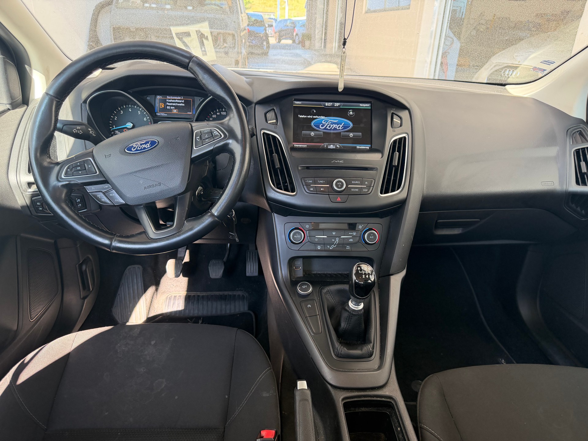 FORD Focus 1.0 SCTi Business-image-9