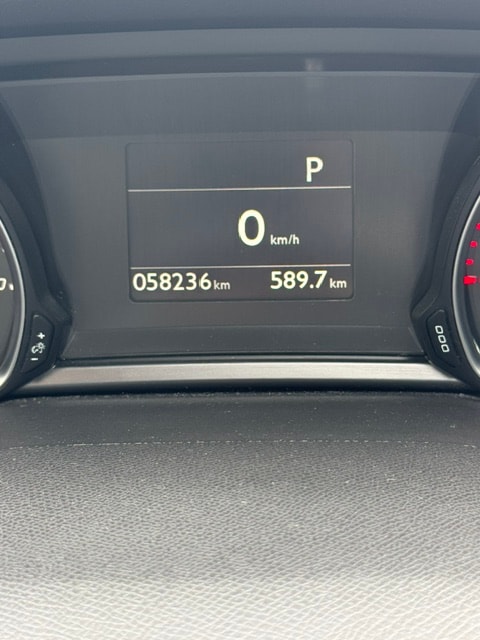 PEUGEOT 308 SW 2.0 BlueHDI Allure Automatic-image-9