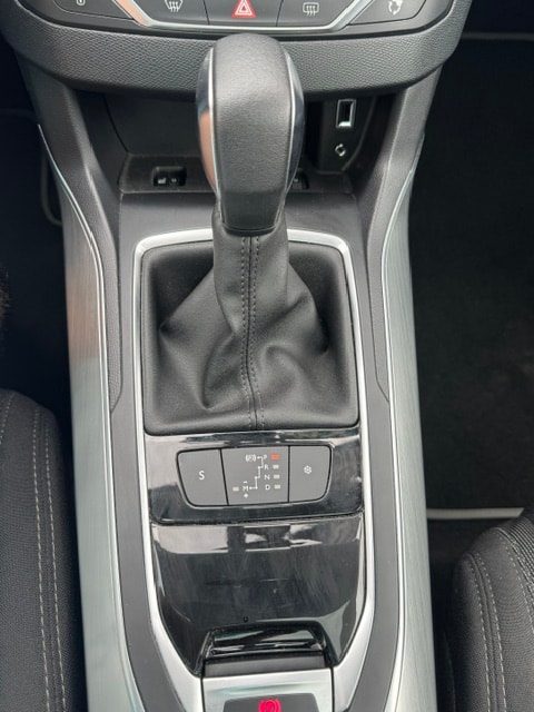 PEUGEOT 308 SW 2.0 BlueHDI Allure Automatic-image-15