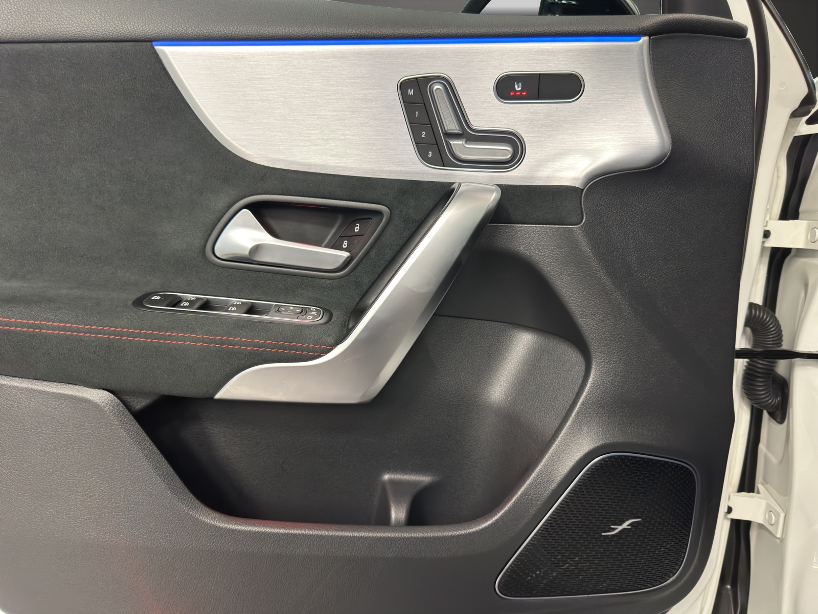 MERCEDES-BENZ A AMG 35 4Matic 8G-DCT-image-12