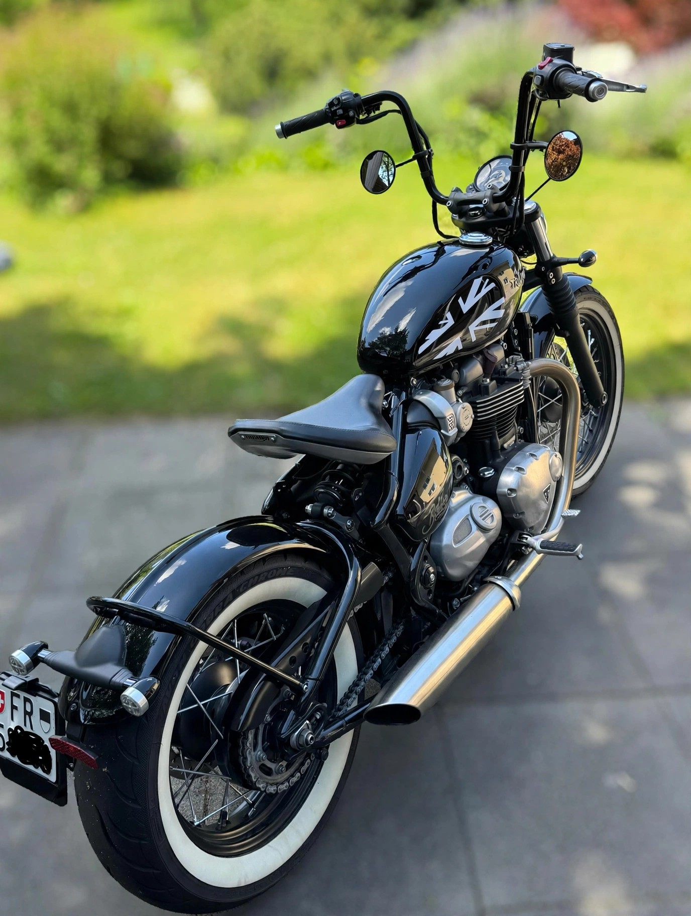 TRIUMPH Bonneville 1200 Bobber ABS-image-2