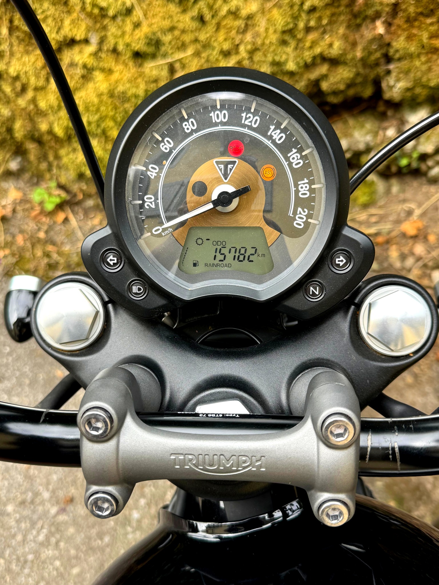 TRIUMPH Bonneville 1200 Bobber ABS-image-4
