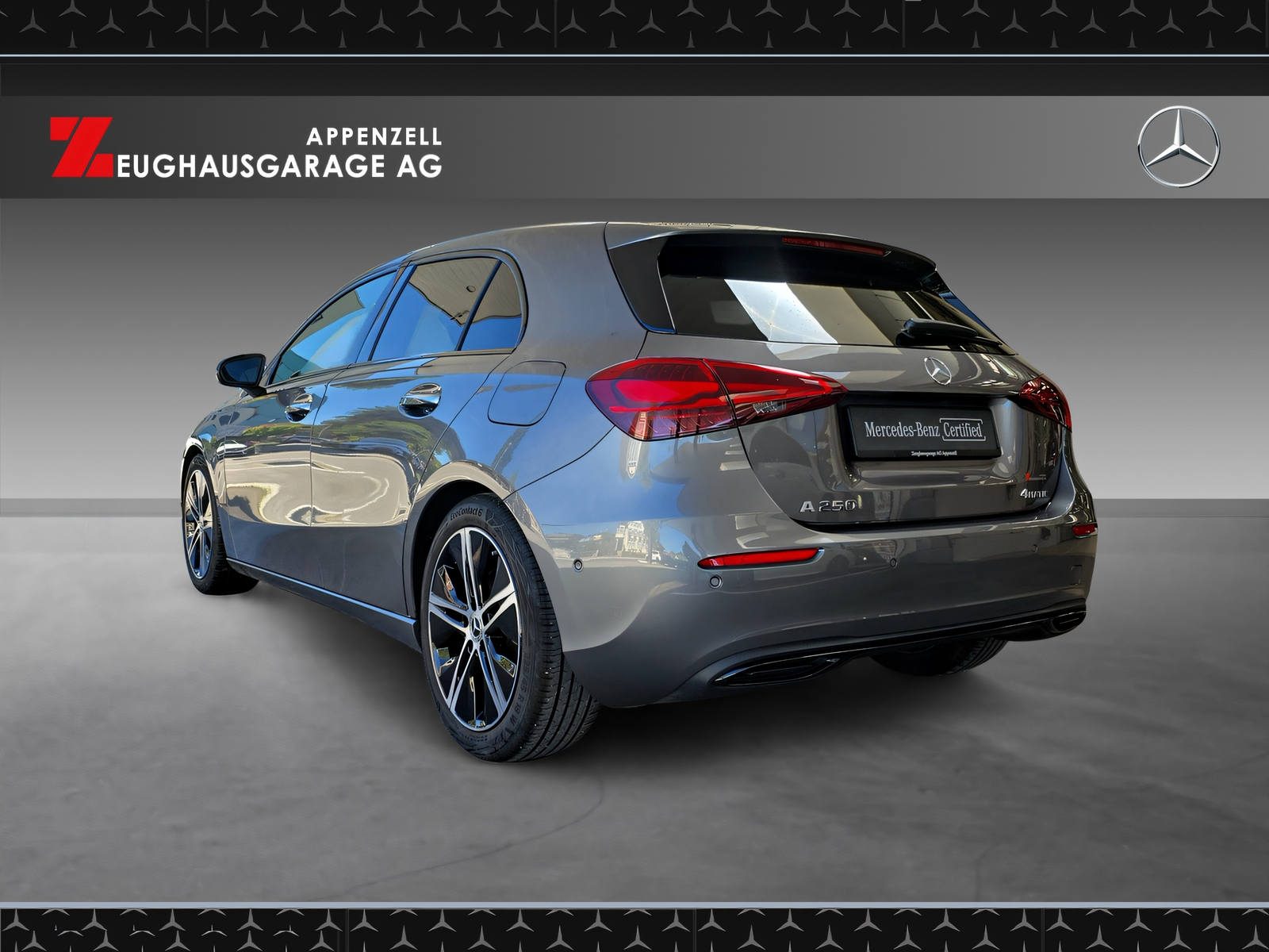 MERCEDES-BENZ A 250 4Matic-showroom-element-2