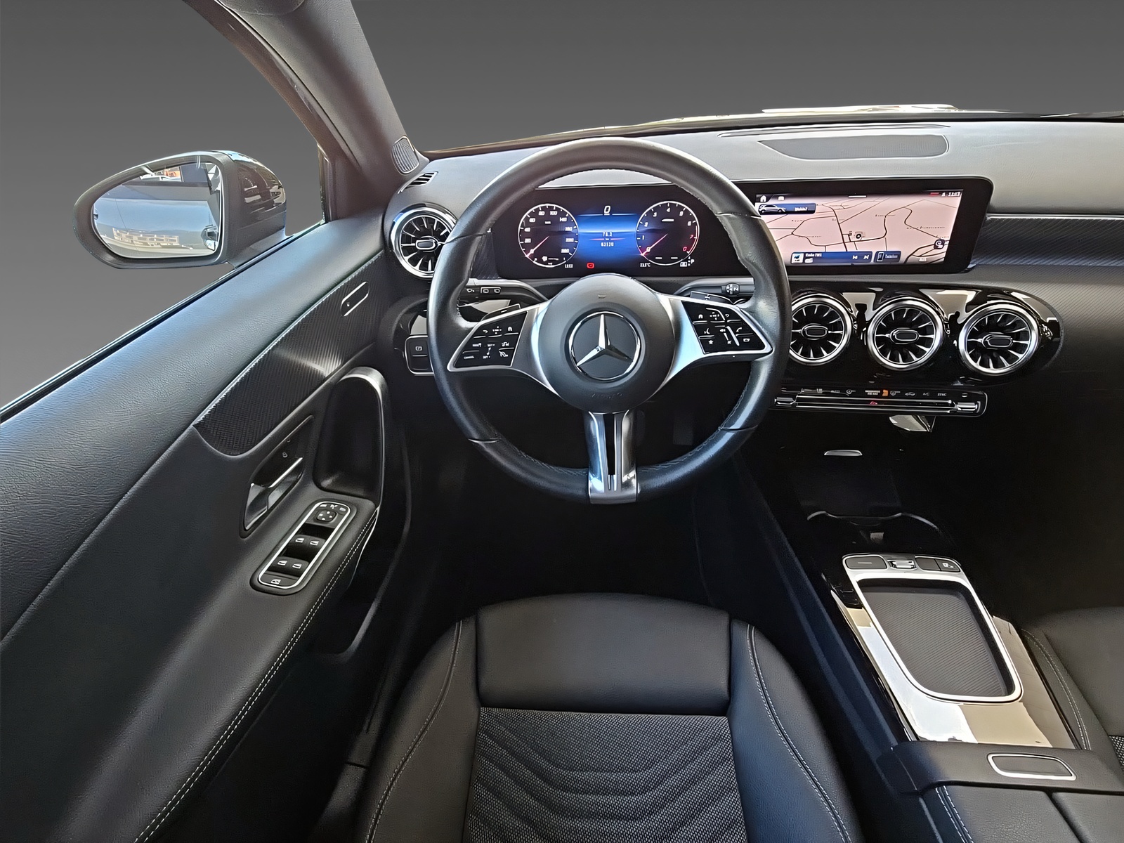 MERCEDES-BENZ A 250 4Matic-image-13
