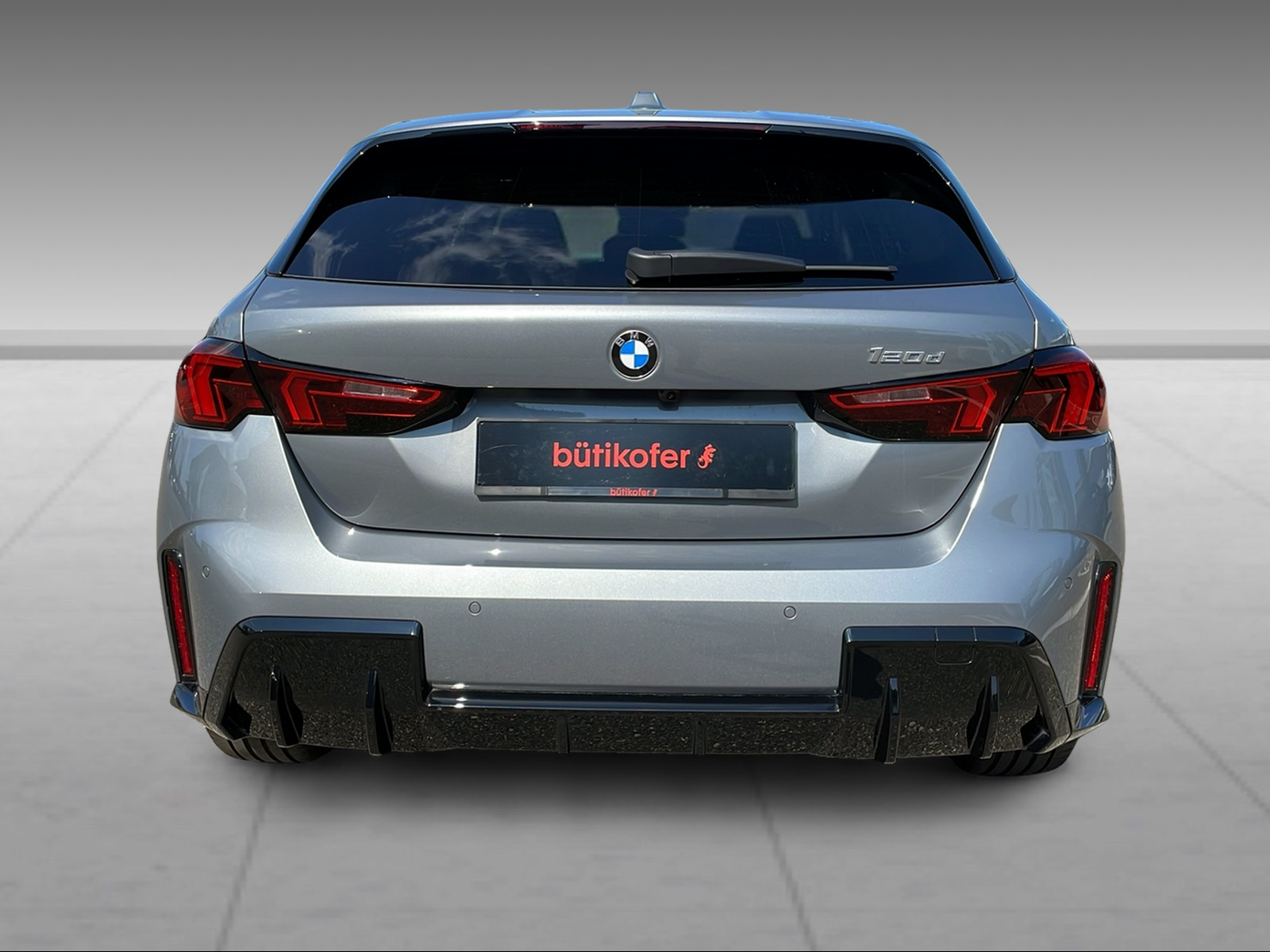 BMW 120d M Sport Pro Steptronic-image-4