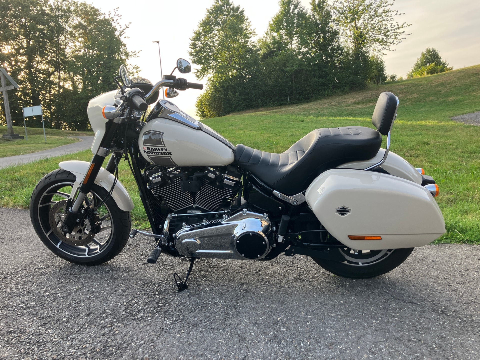 HARLEY-DAVIDSON FLSB Sport Glide 107-image-0