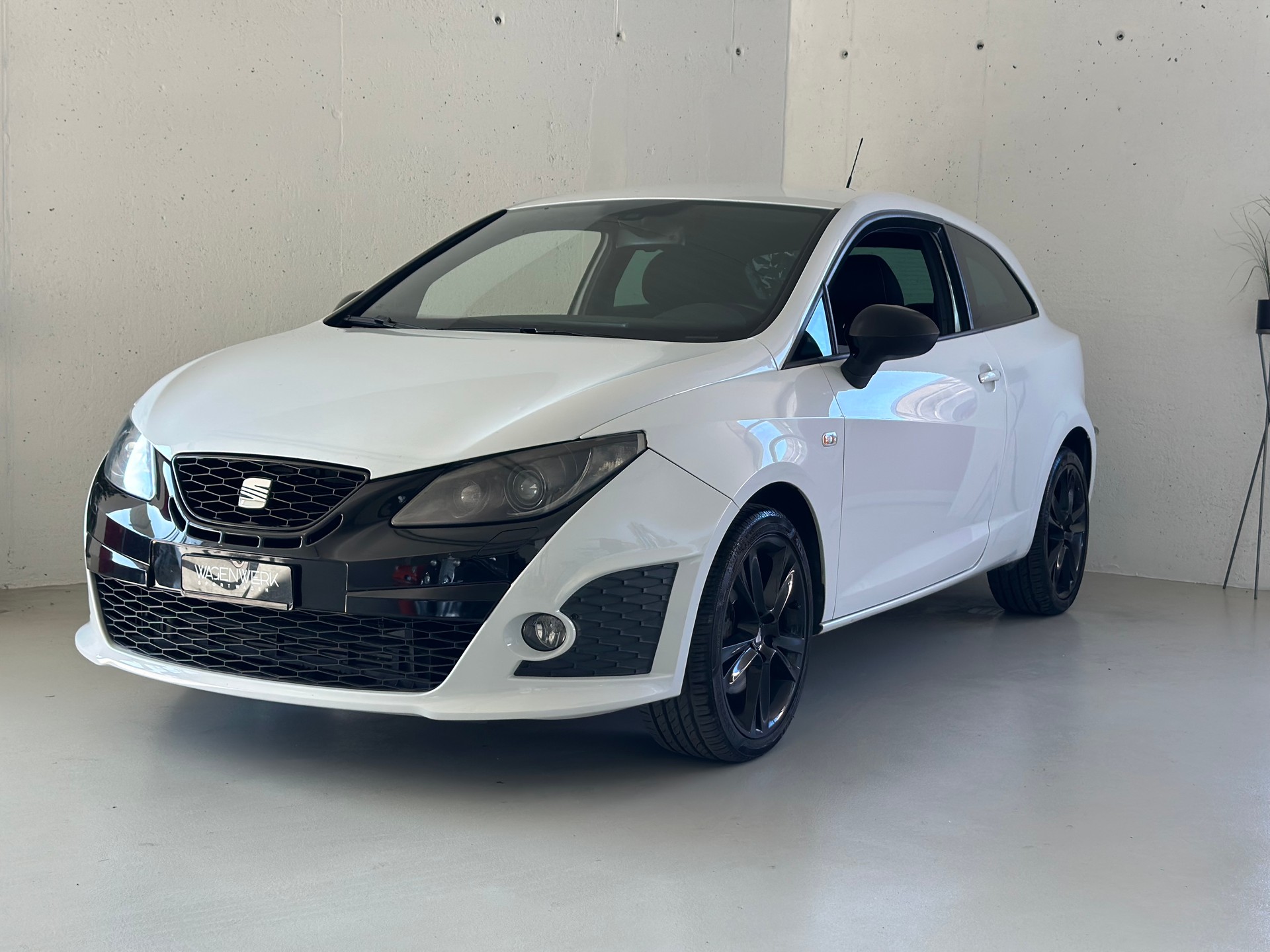 SEAT Ibiza SC 1.4 TSI Cupra R-Evolution DSG-showroom-element-2