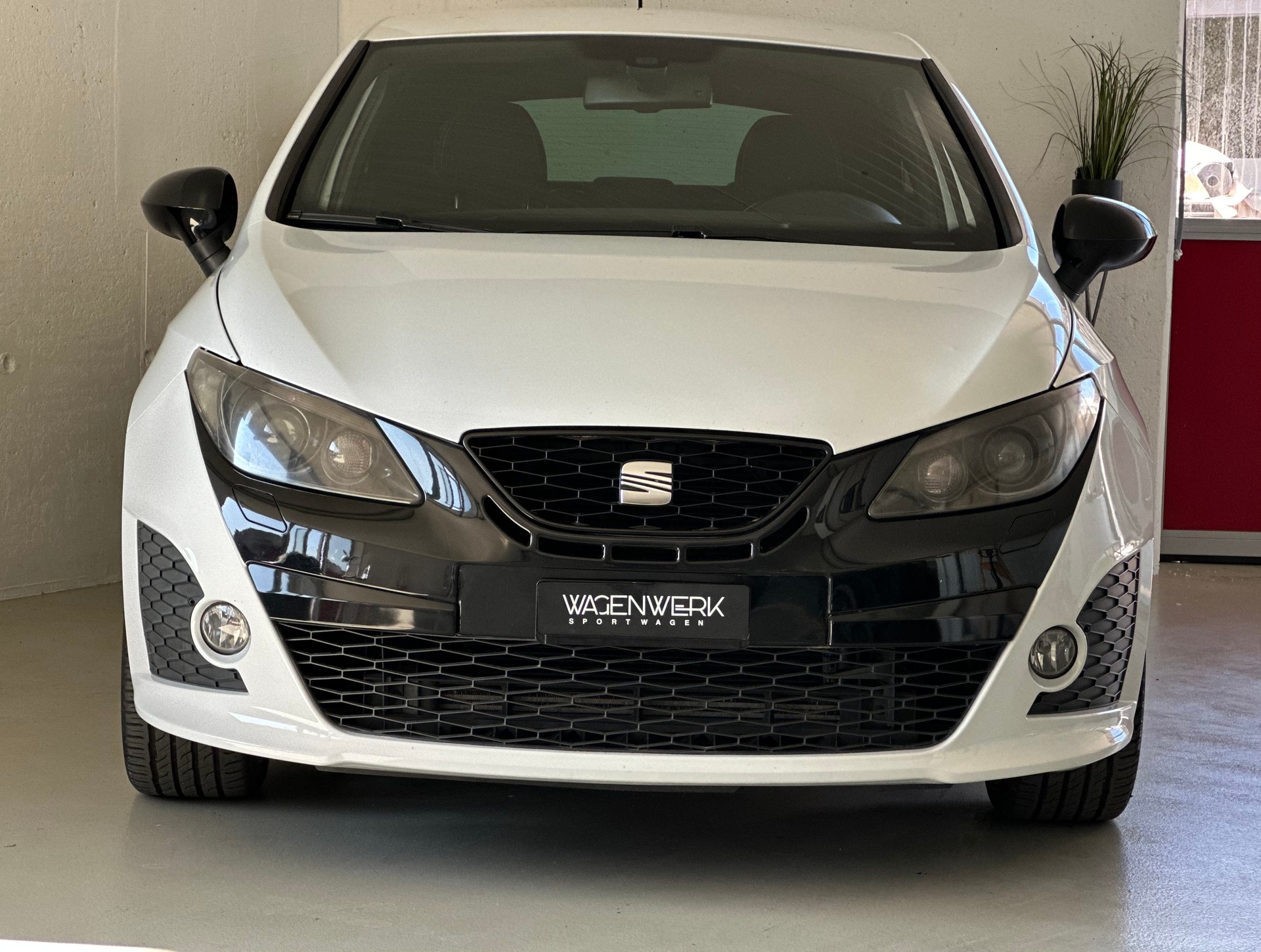 SEAT Ibiza SC 1.4 TSI Cupra R-Evolution DSG-showroom-element-3